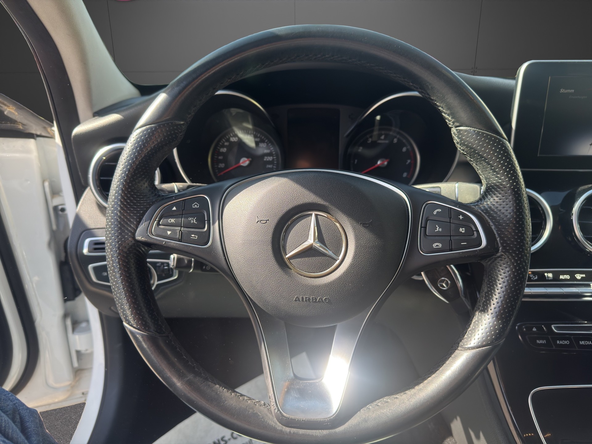 MERCEDES-BENZ C 180 Avantgarde 7G-Tronic-image-14