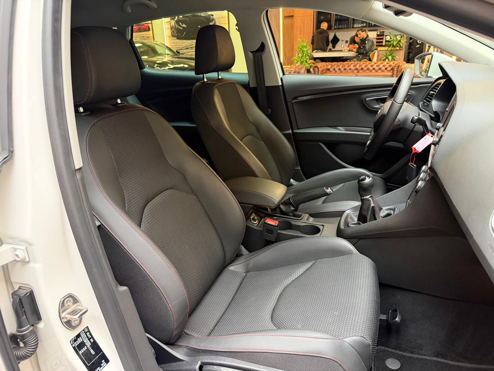 SEAT Leon 1.8 TSI FR-image-15
