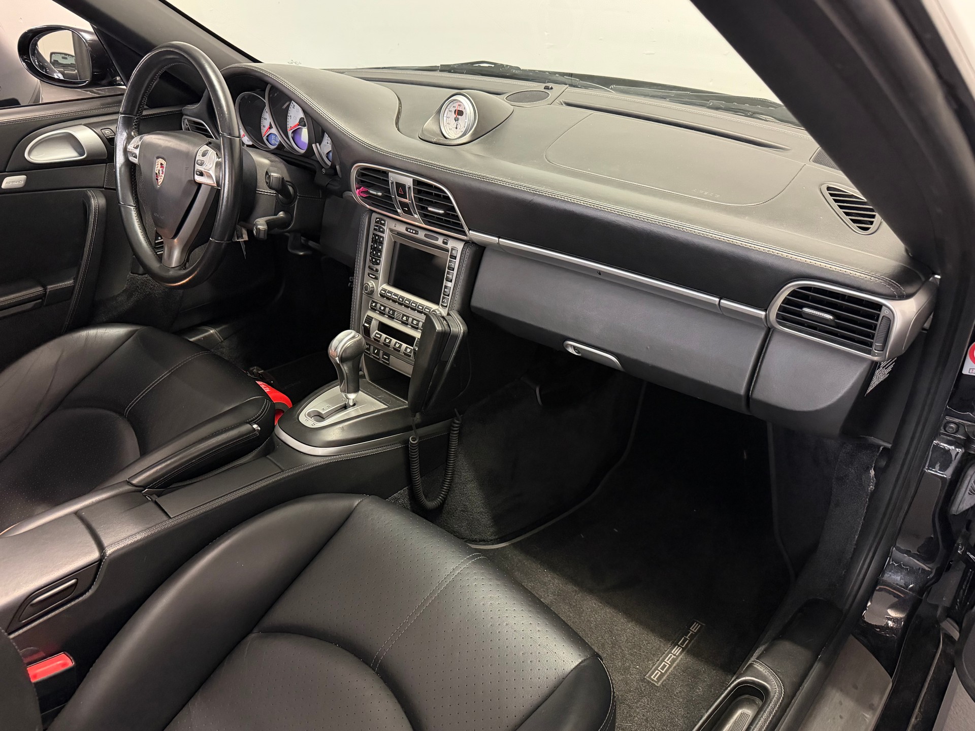 PORSCHE 911 Cabrio Turbo Tiptronic-image-14