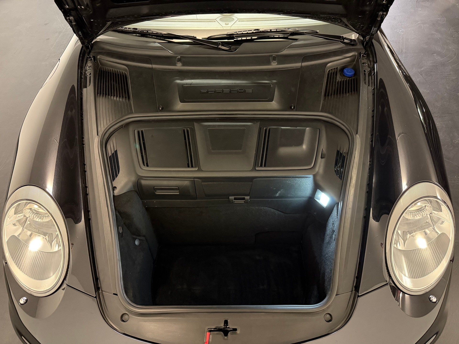 PORSCHE 911 Cabrio Turbo Tiptronic-image-21