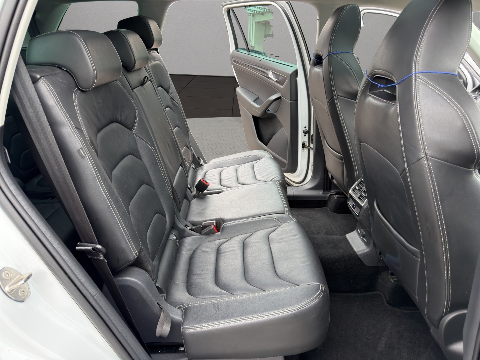 SKODA Kodiaq 2.0 TSI Style DSG 4x4-image-17