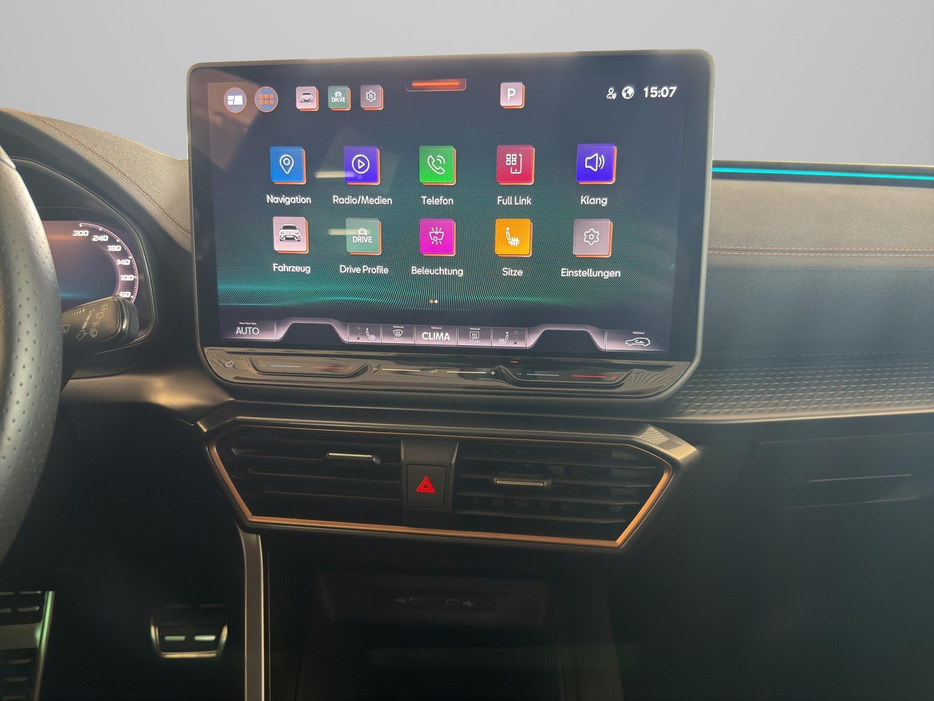 CUPRA Leon ST 2.0 TSI 333 VZ 4Drive DSG-image-14