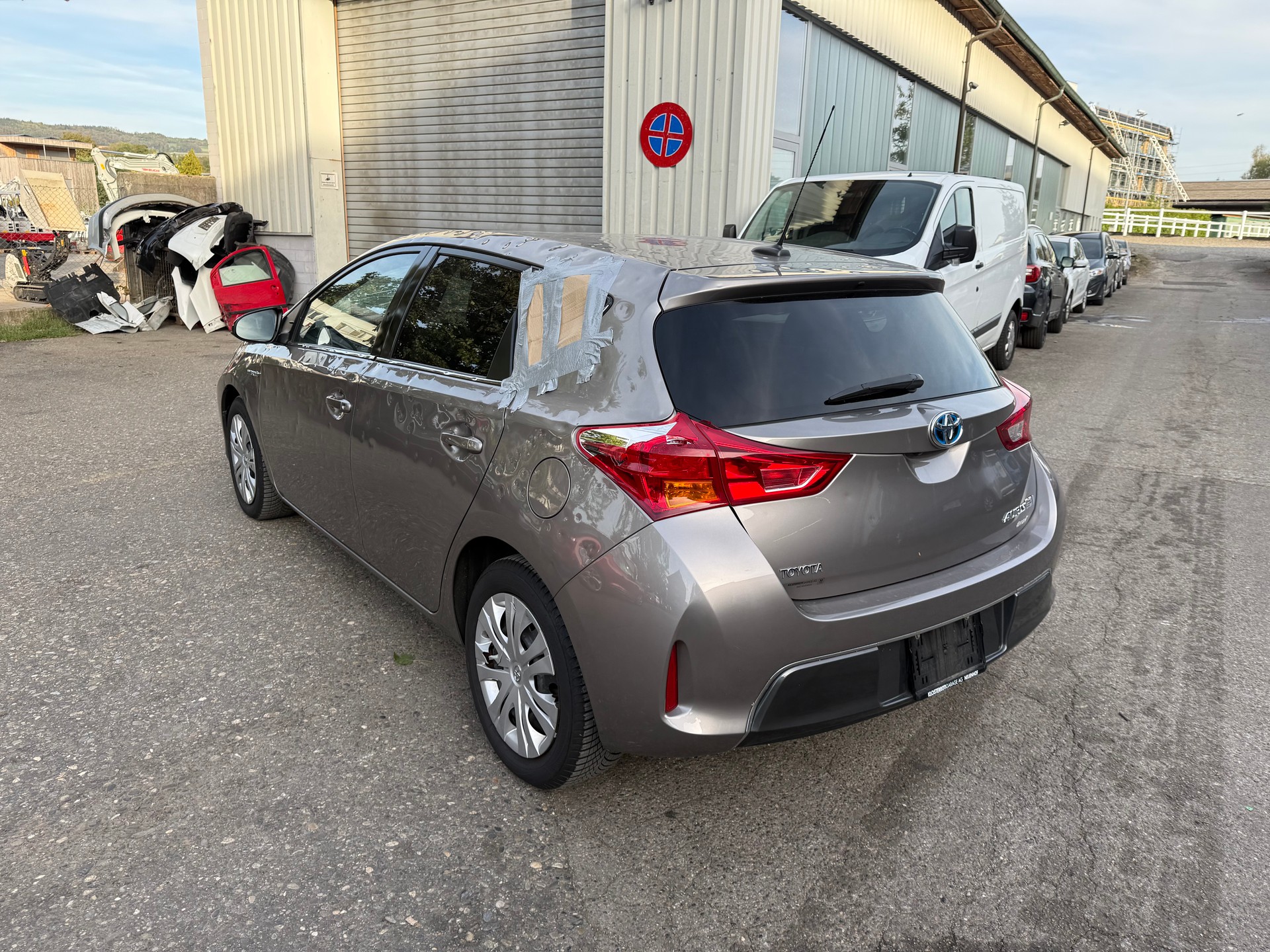 TOYOTA Auris 1.8 16V HSD Linea Trend-image-4