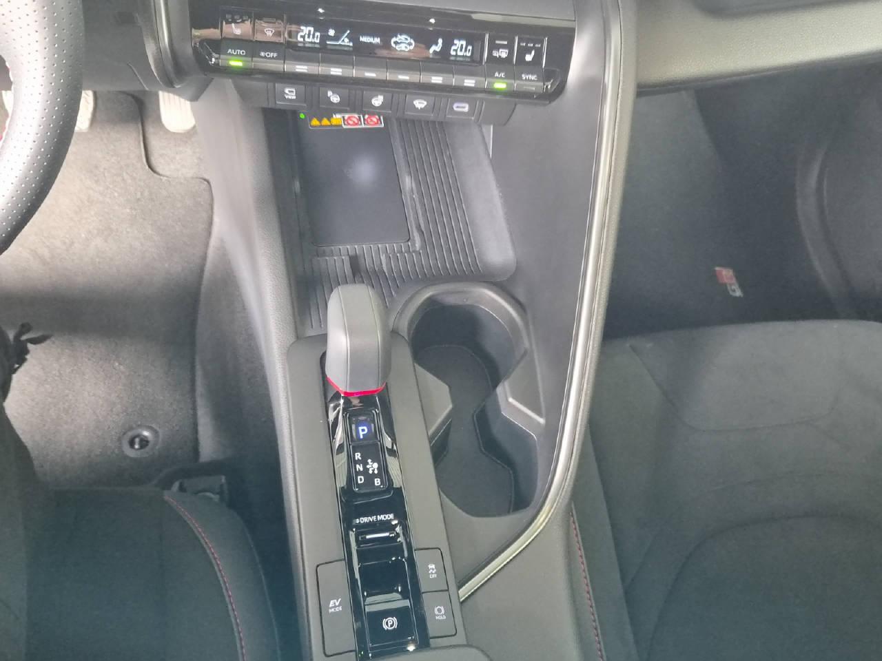TOYOTA C-HR 2.0 HEV GR Sport 4x4-image-16