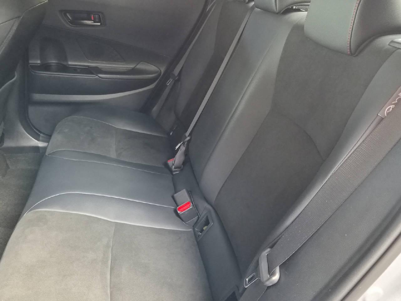 TOYOTA C-HR 2.0 HEV GR Sport 4x4-image-13