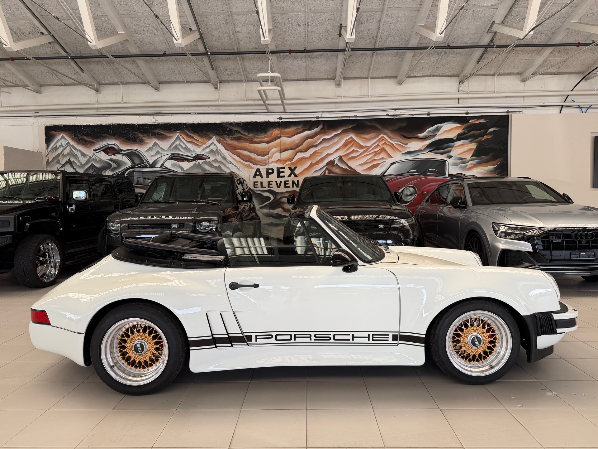 PORSCHE 911 Carrera Cabrio-image-11