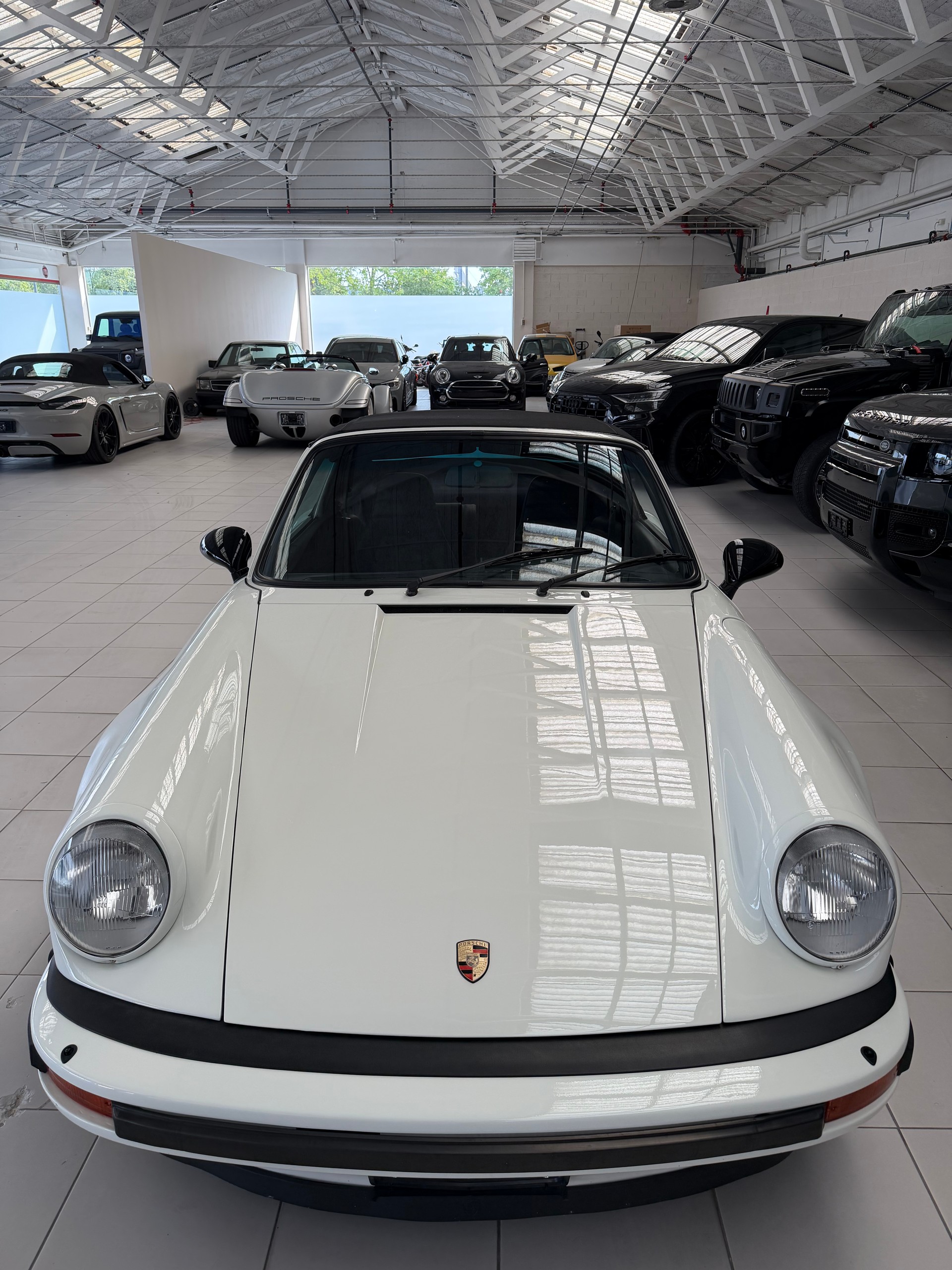 PORSCHE 911 Carrera Cabrio-image-3
