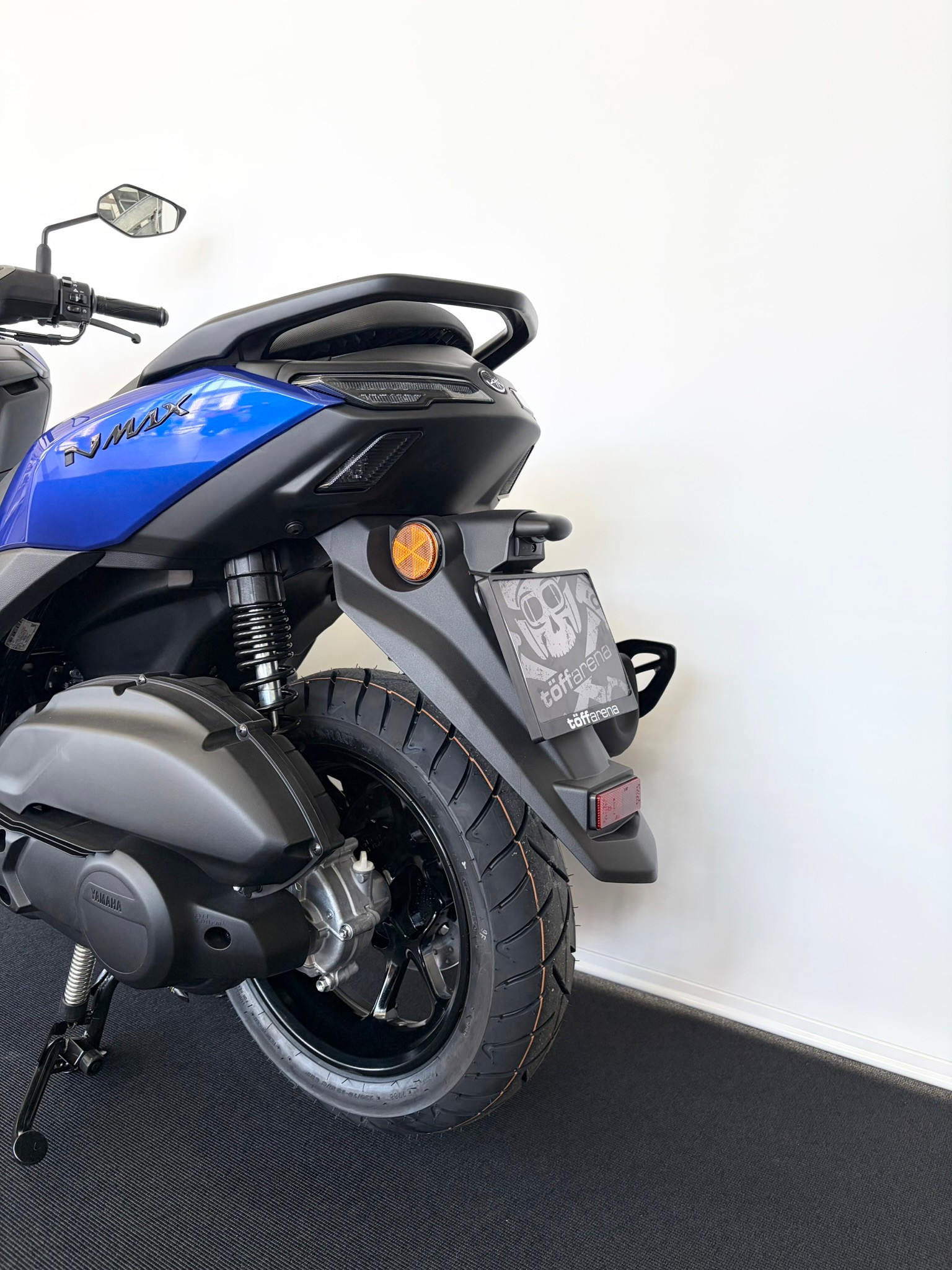 YAMAHA N-Max GPD 125-showroom-element-1