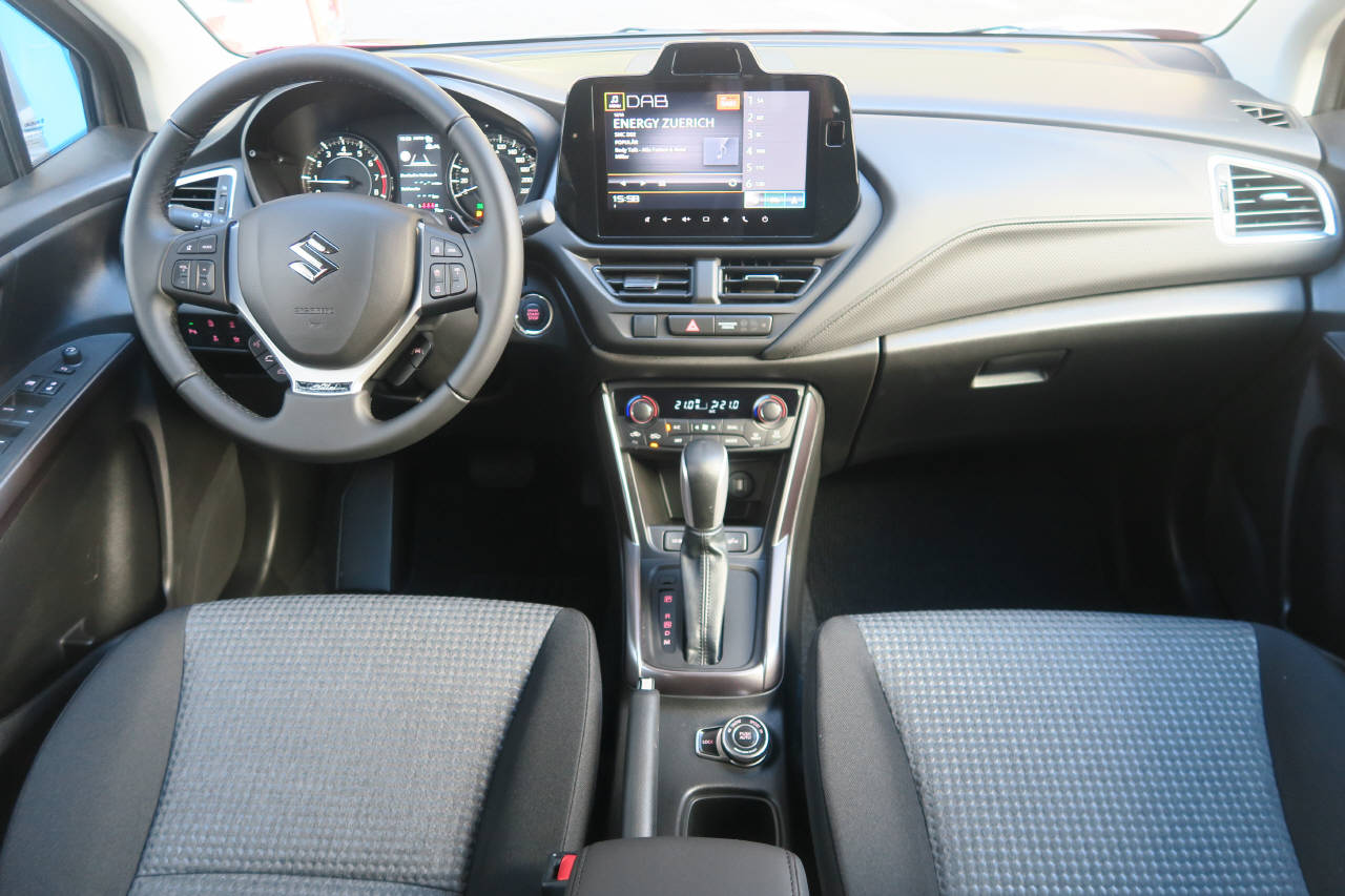 SUZUKI S-Cross 1.4 T Piz Sulai Hybrid 4x4-image-4