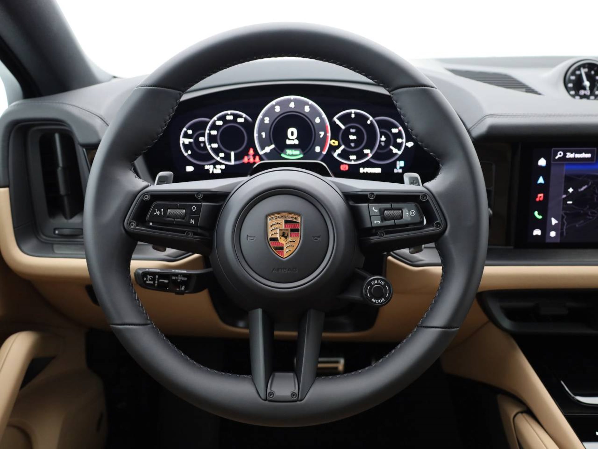 PORSCHE Cayenne S E-Hybrid Coupé Black Edition-image-4
