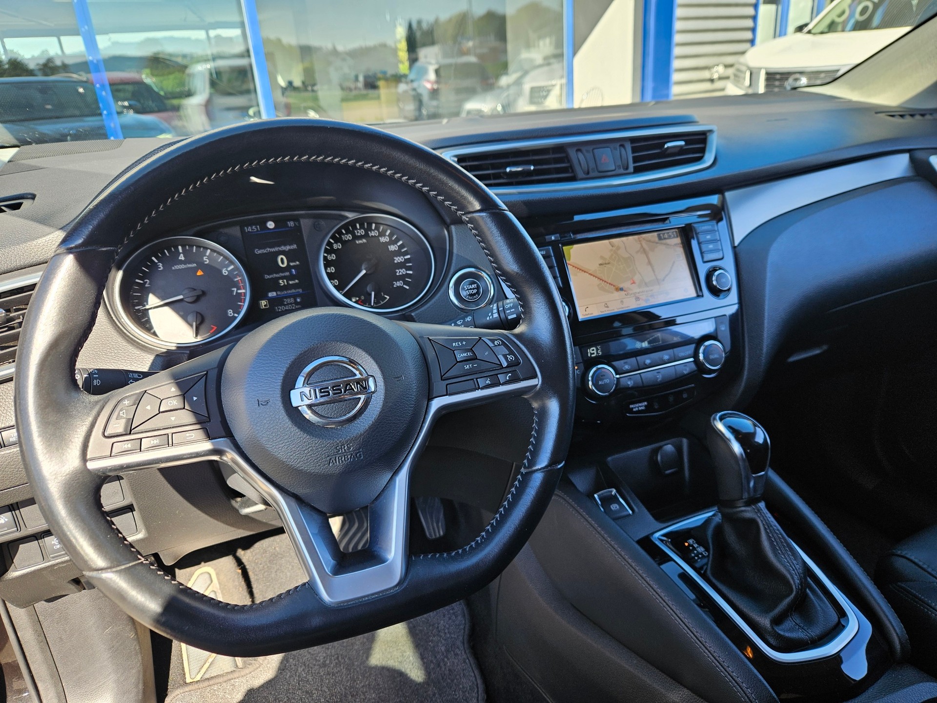 NISSAN Qashqai 1.3 DIG-T tekna DCT-image-3
