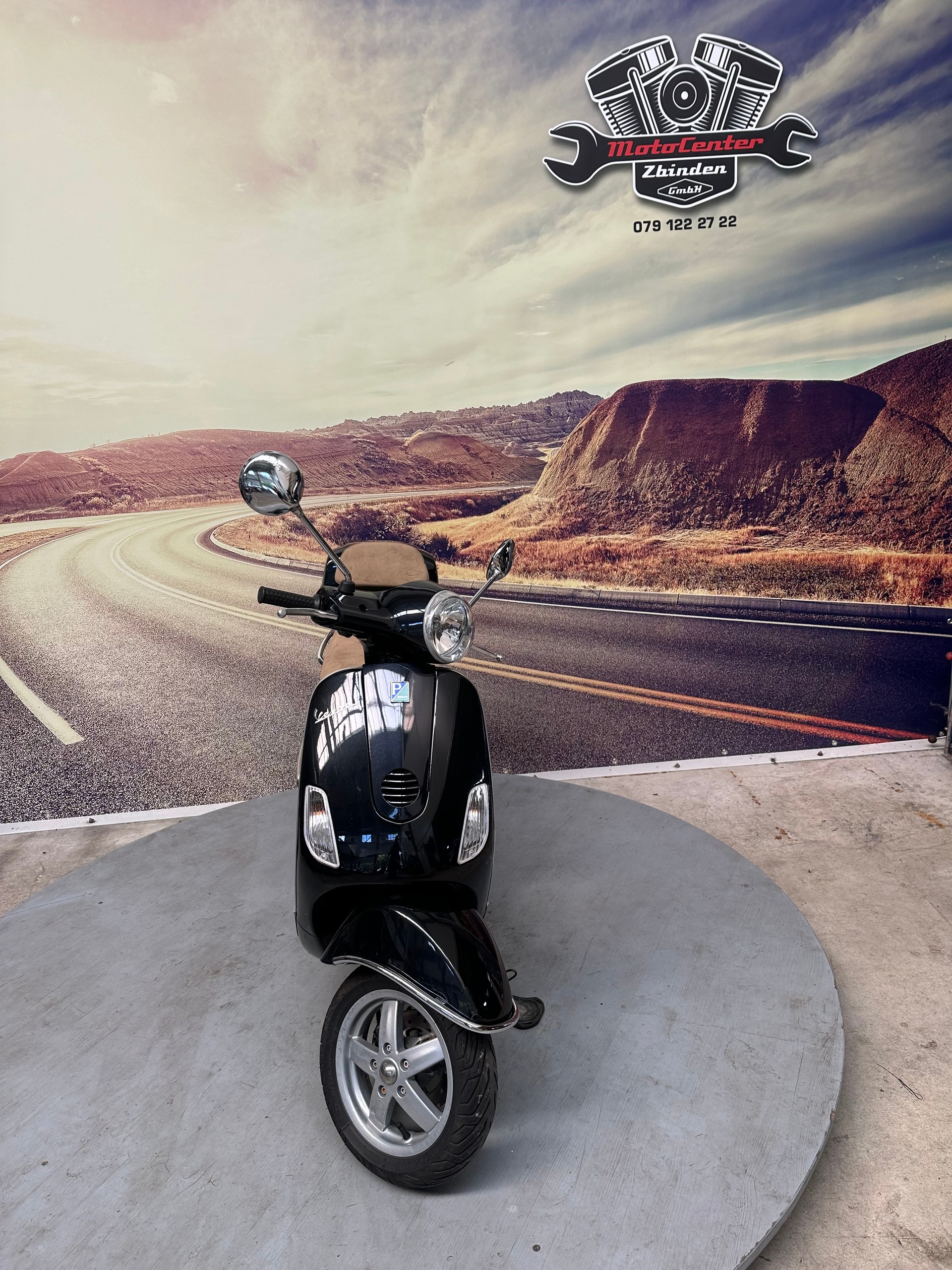 PIAGGIO Vespa LX-showroom-element-2
