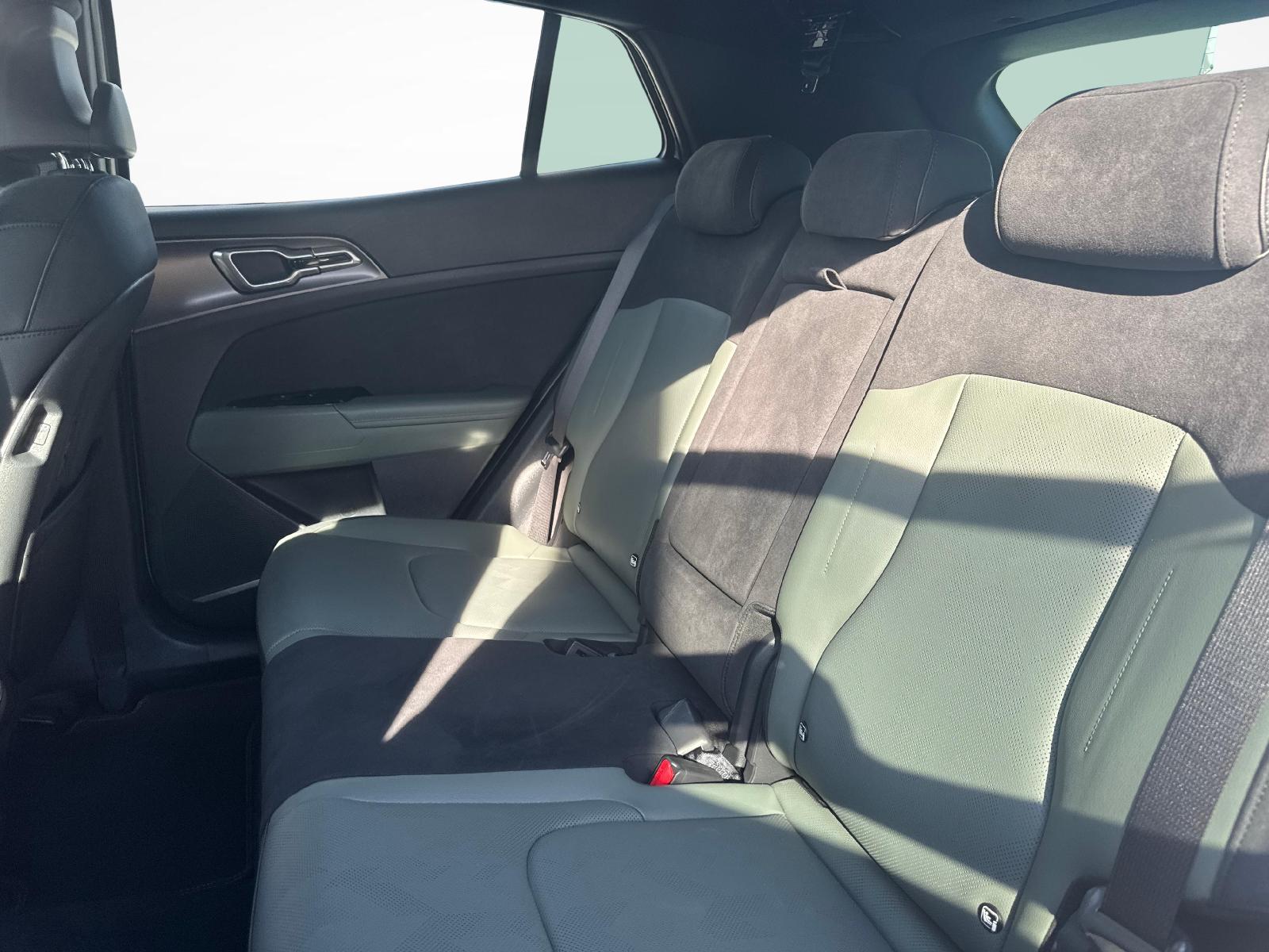 KIA Sportage 1.6 T-GDi PHEV Power Edition-image-10