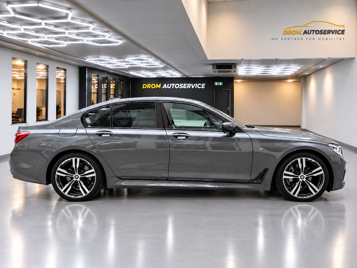BMW 740d xDrive Steptronic-image-5