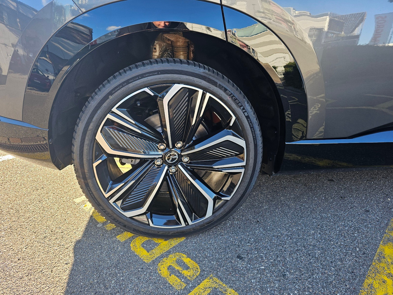 MAZDA CX-6e Takumi-image-7