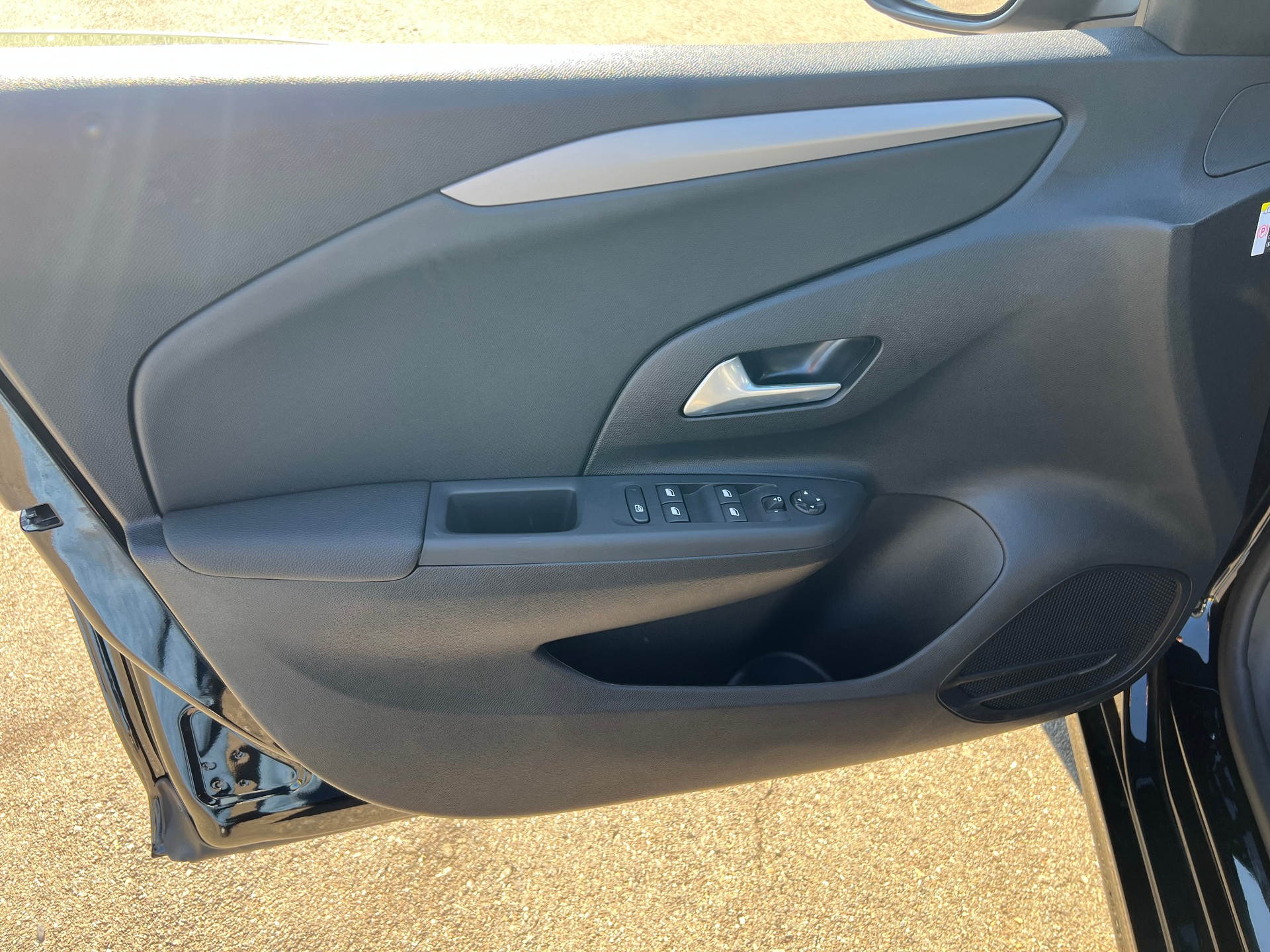 OPEL Corsa 1.2 MHEV Energize your life Schwarz-image-14