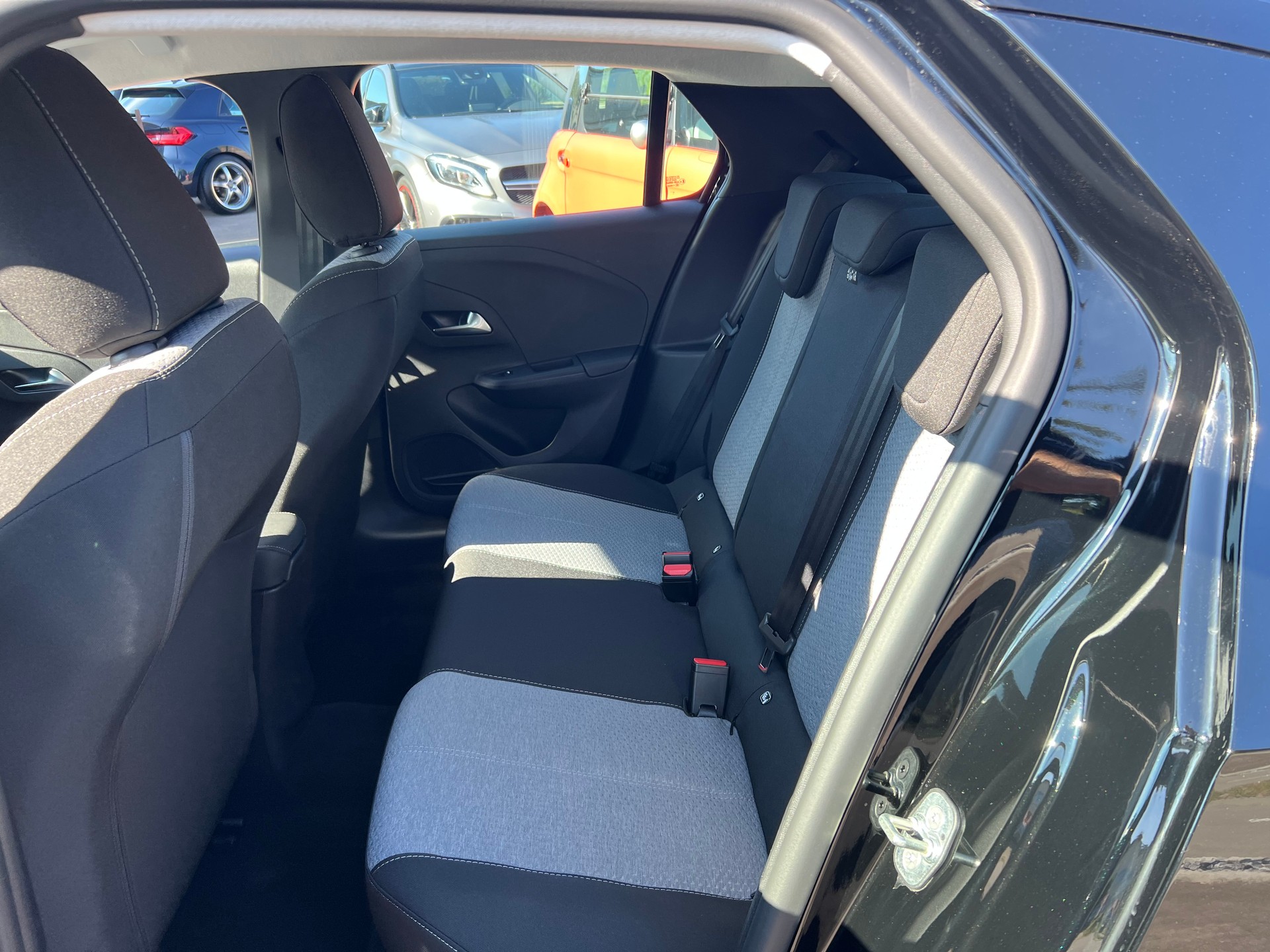 OPEL Corsa 1.2 MHEV Energize your life Schwarz-image-24