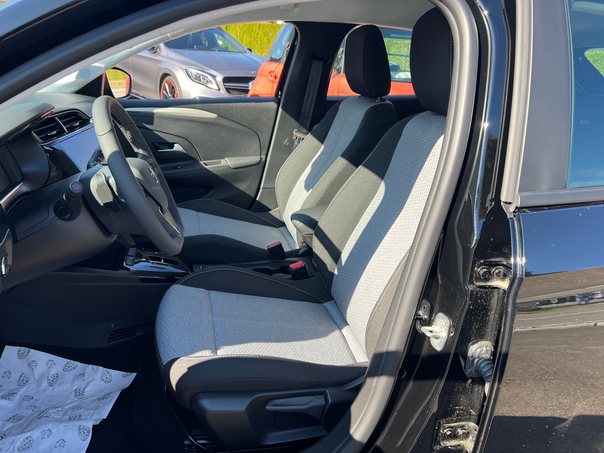 OPEL Corsa 1.2 MHEV Energize your life Schwarz-image-15