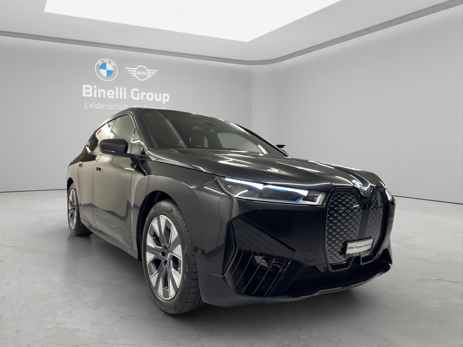BMW iX xDrive50-image-5