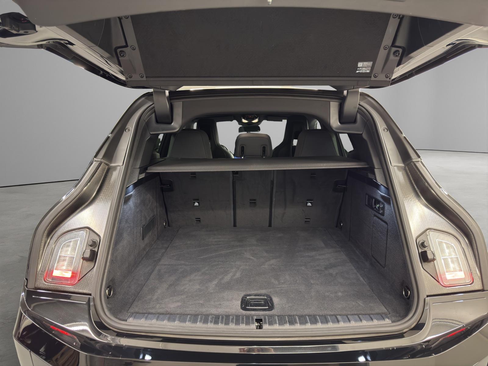 BMW iX xDrive50-image-8