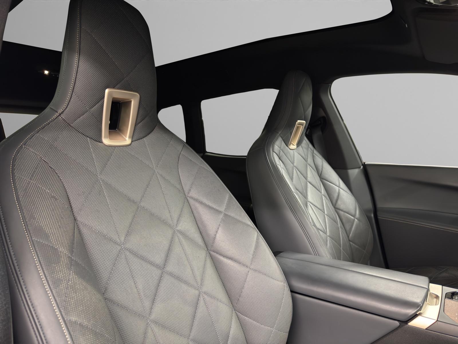 BMW iX xDrive50-image-13