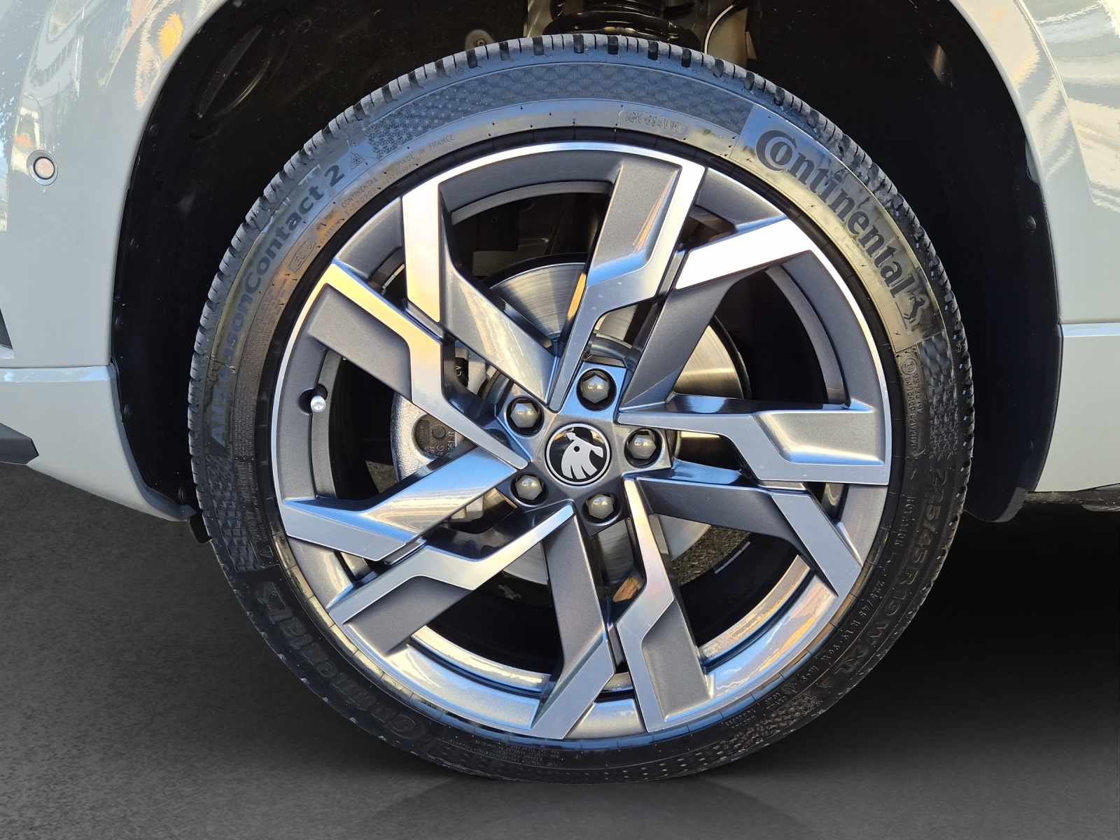 SKODA Karoq 2.0 TSI SportLine 4x4 DSG-image-11