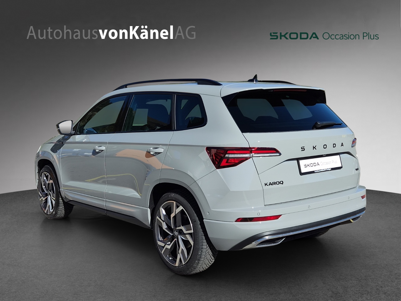 SKODA Karoq 2.0 TSI SportLine 4x4 DSG-image-2