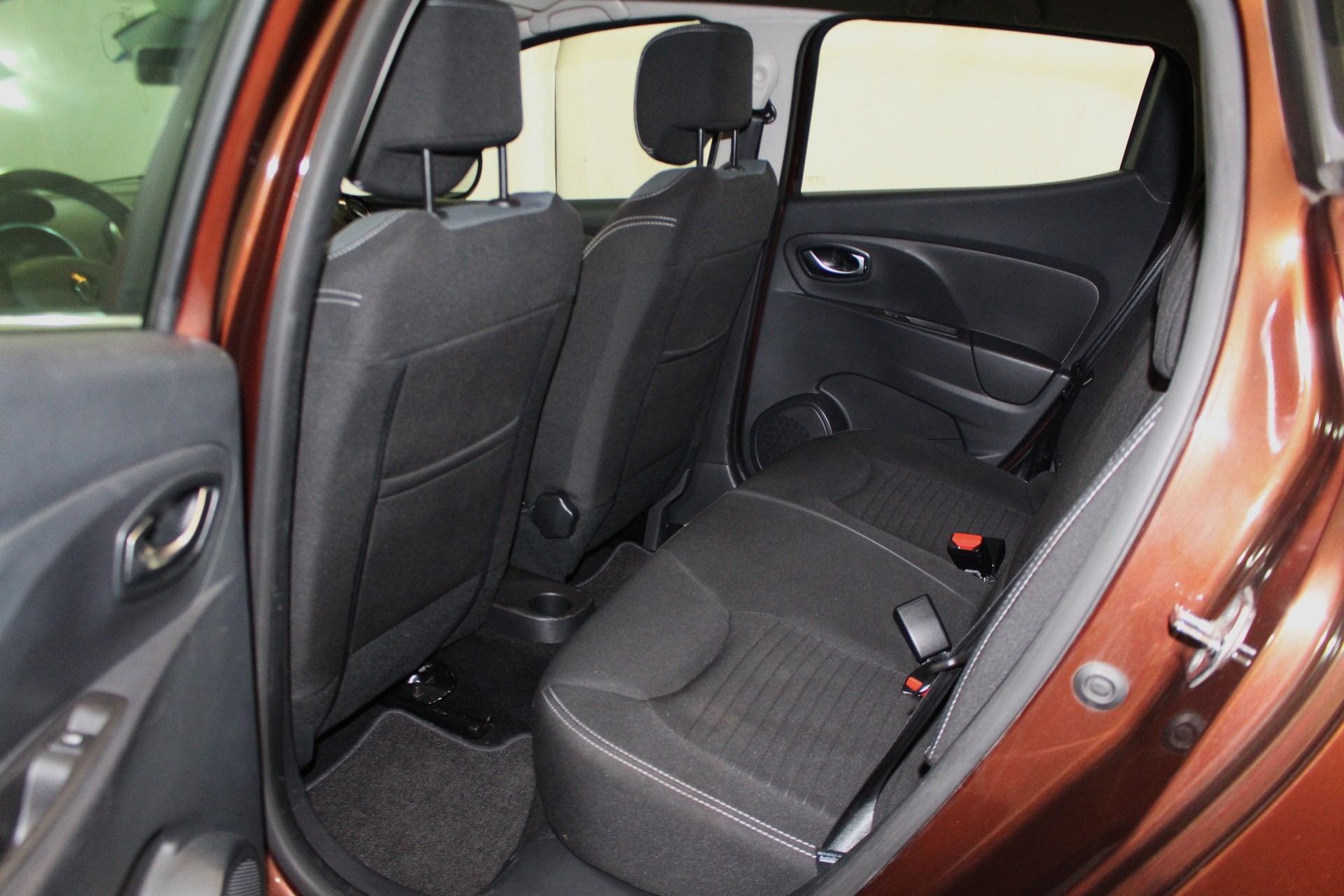 RENAULT Clio 0.9 TCe Swiss Edition S/S-image-7