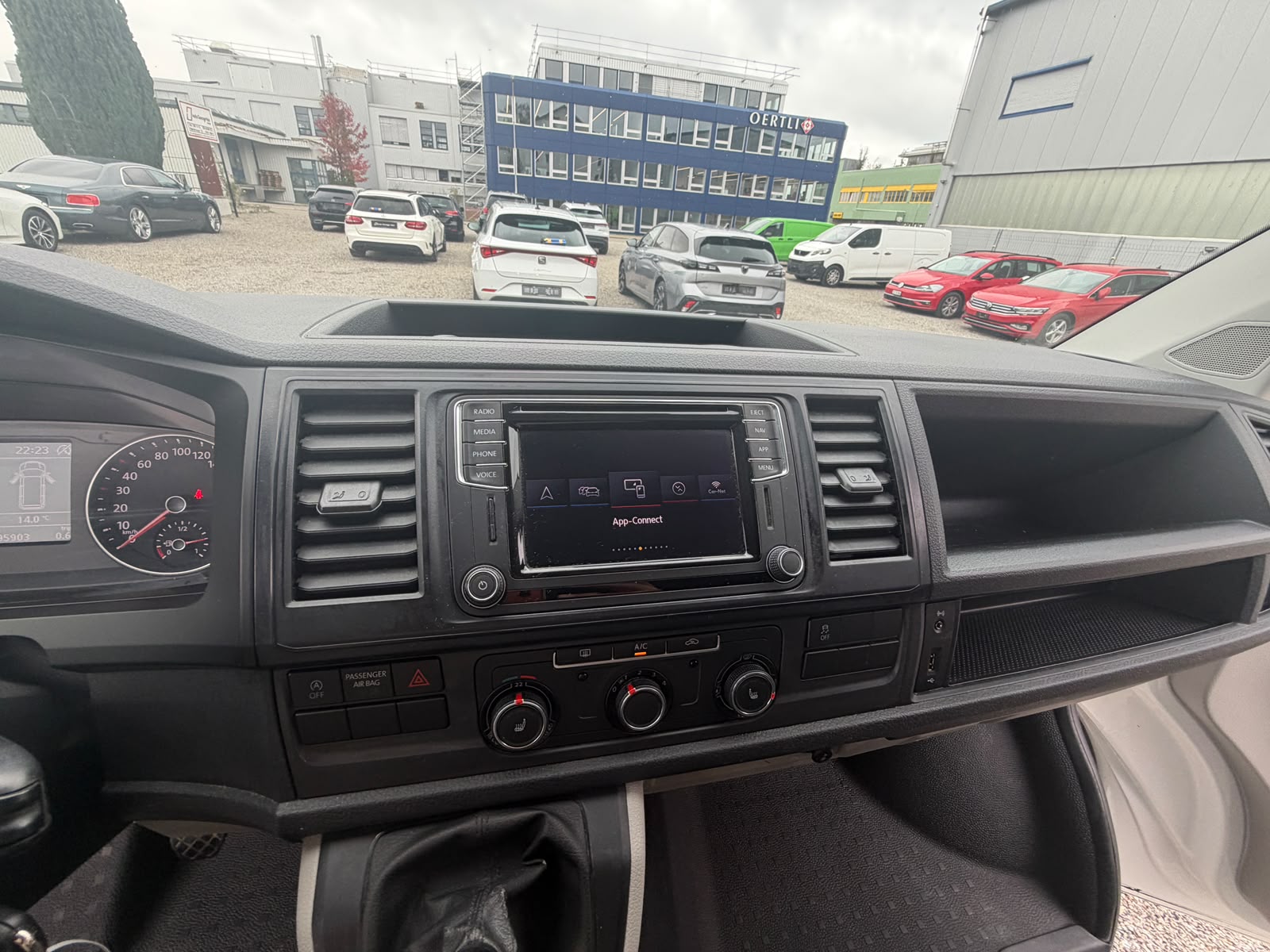 VW T6 2.0 TDI 4Motion 4d Klima-image-14