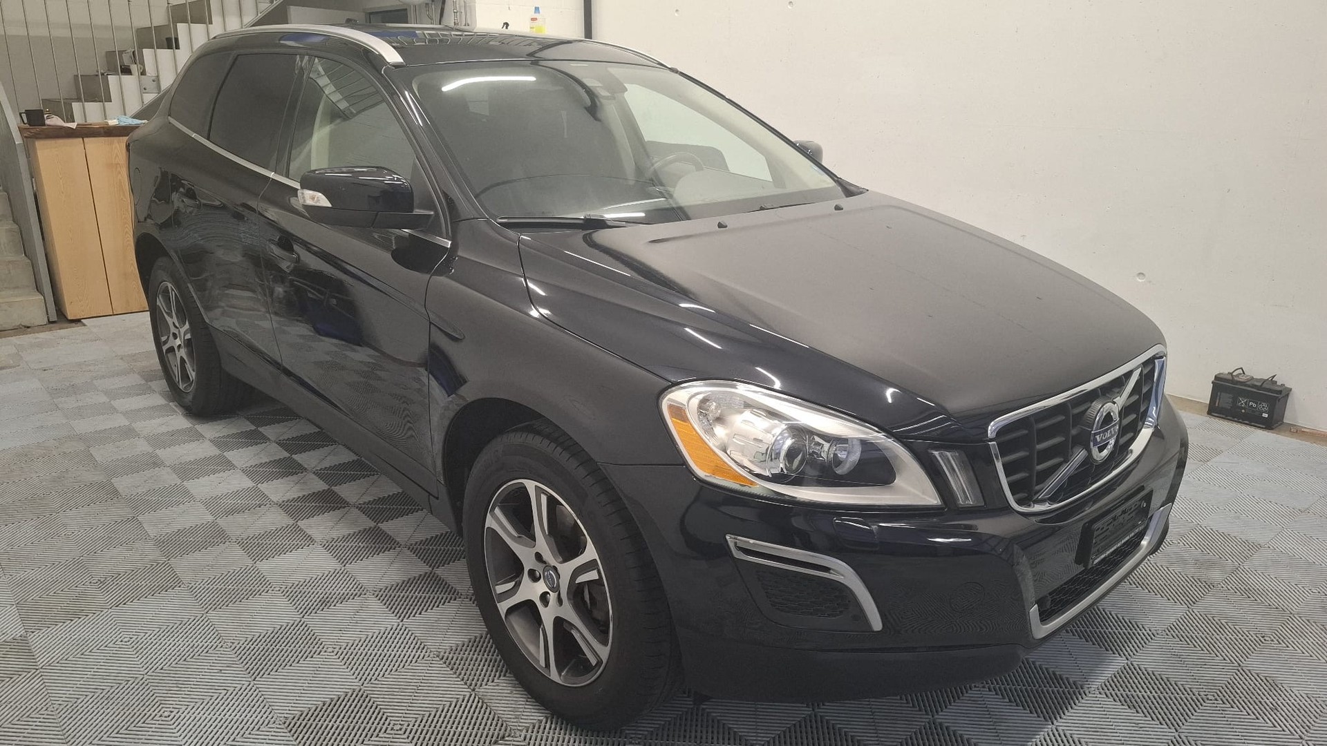 VOLVO XC60 T6 AWD Momentum Geartronic-image-2