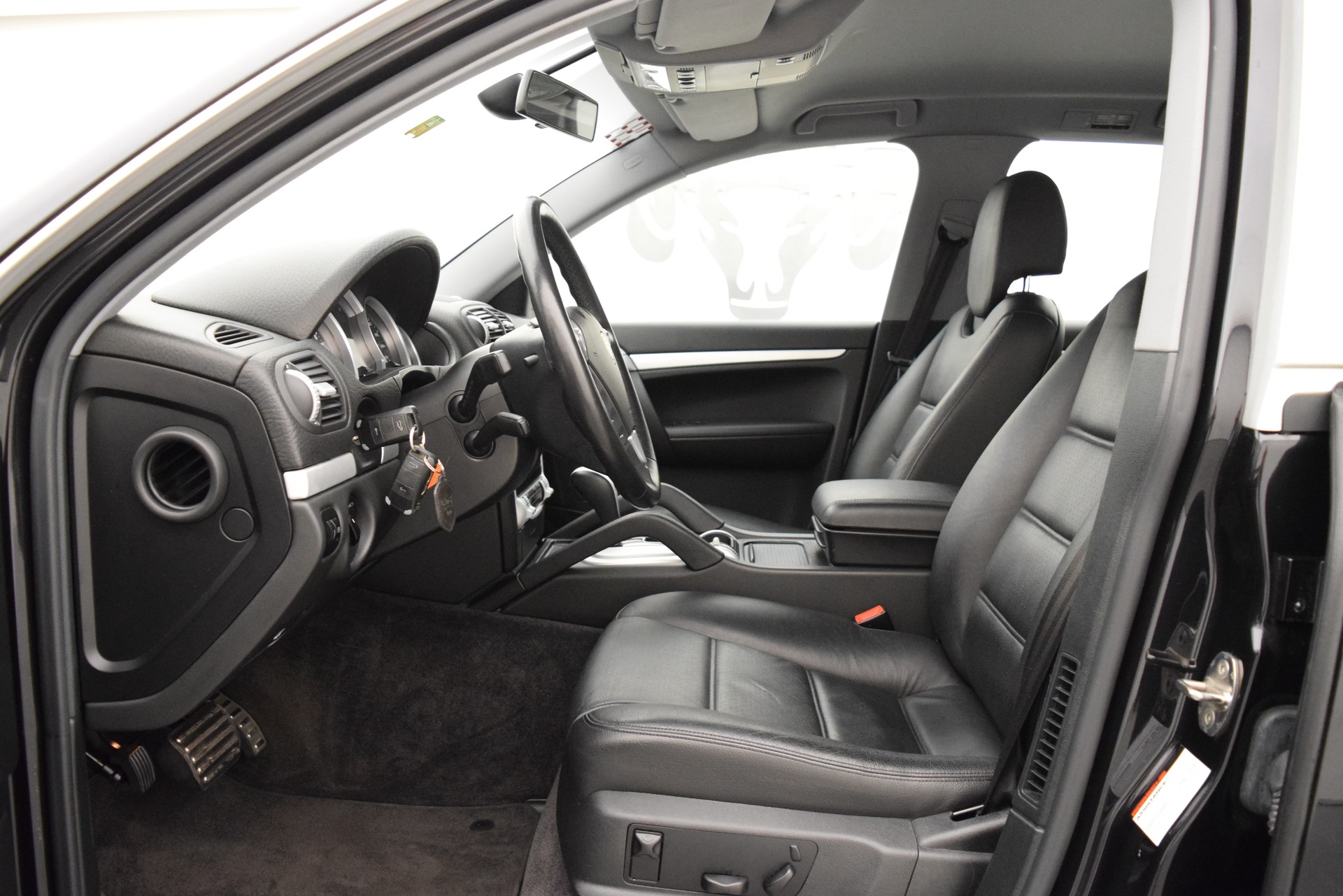 PORSCHE Cayenne S-image-9