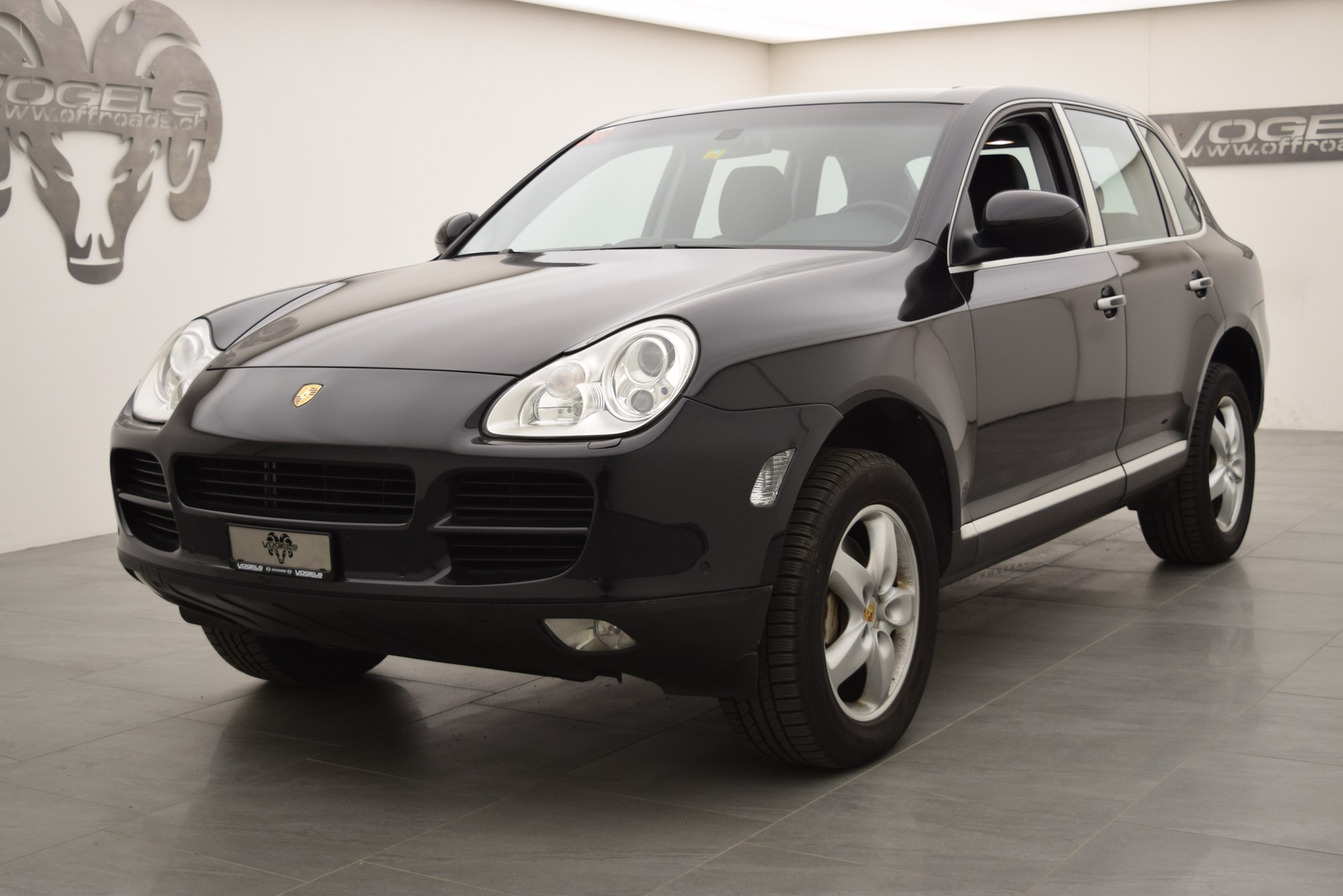 PORSCHE Cayenne S-image-1