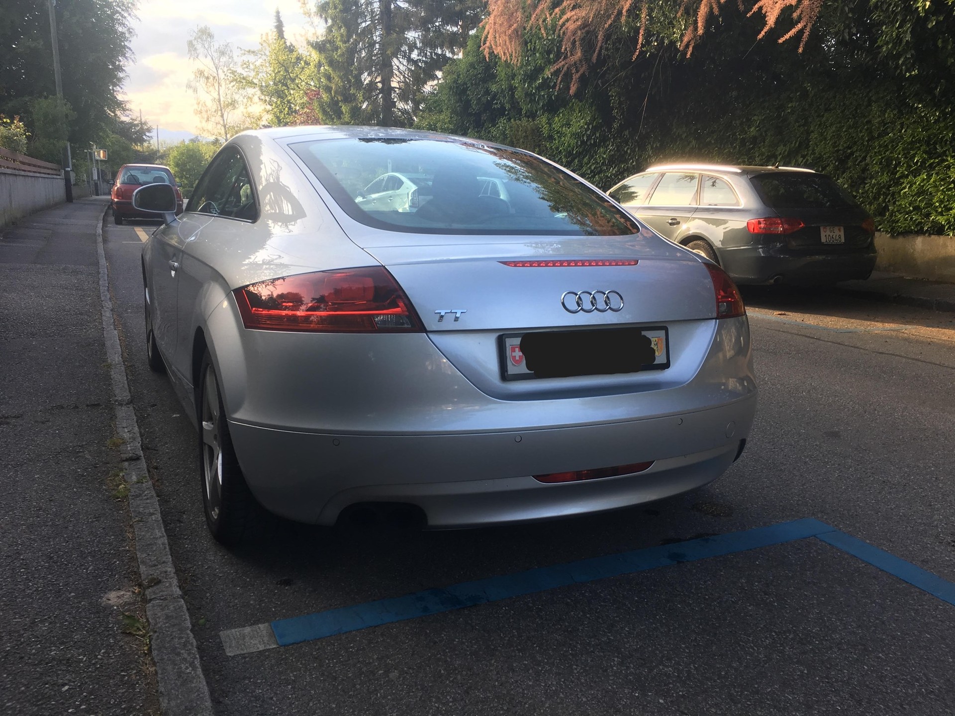 AUDI TT Coupé 2.0 TFSI-image-2