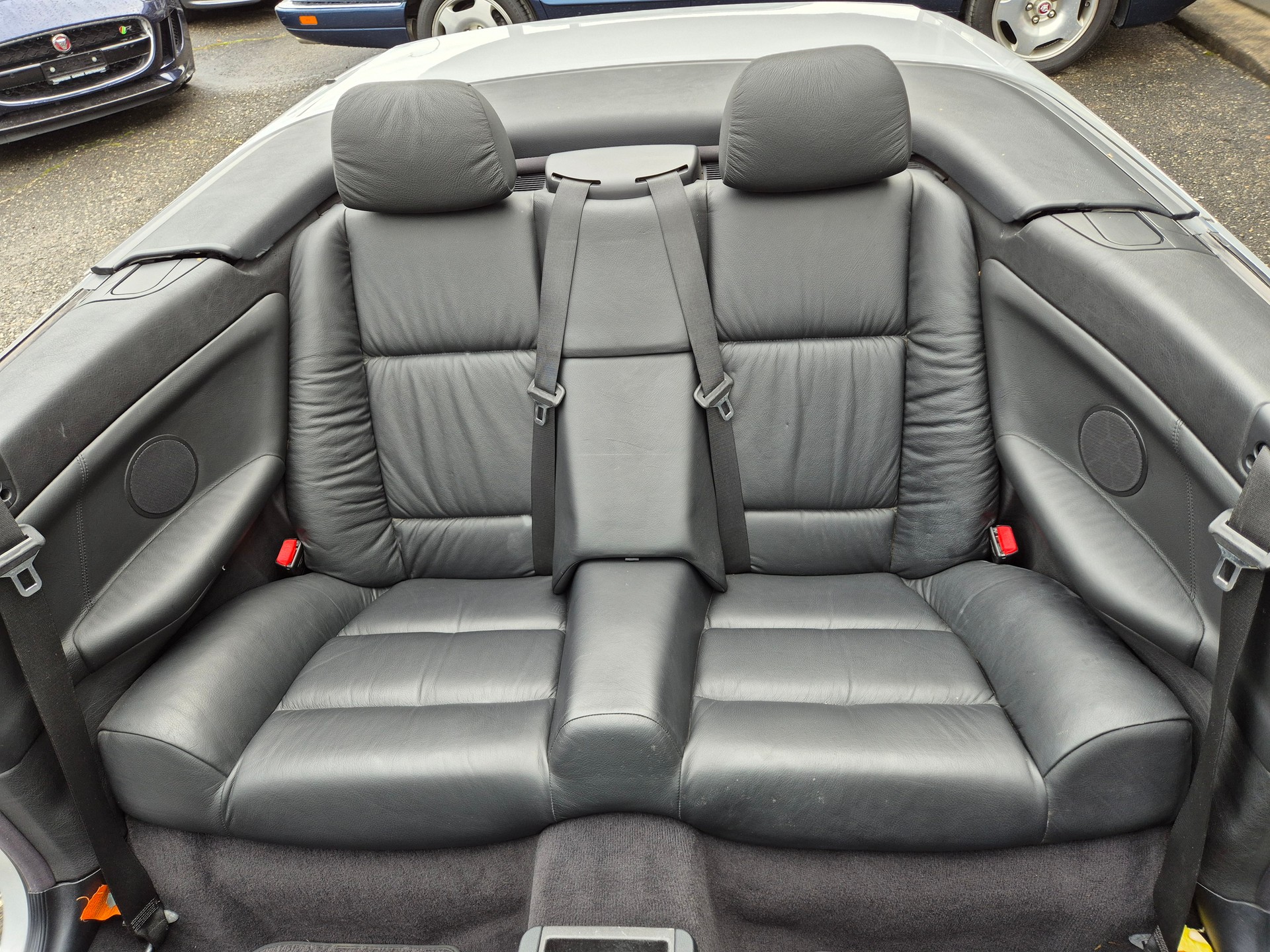 BMW 328i A Cabrio-image-16