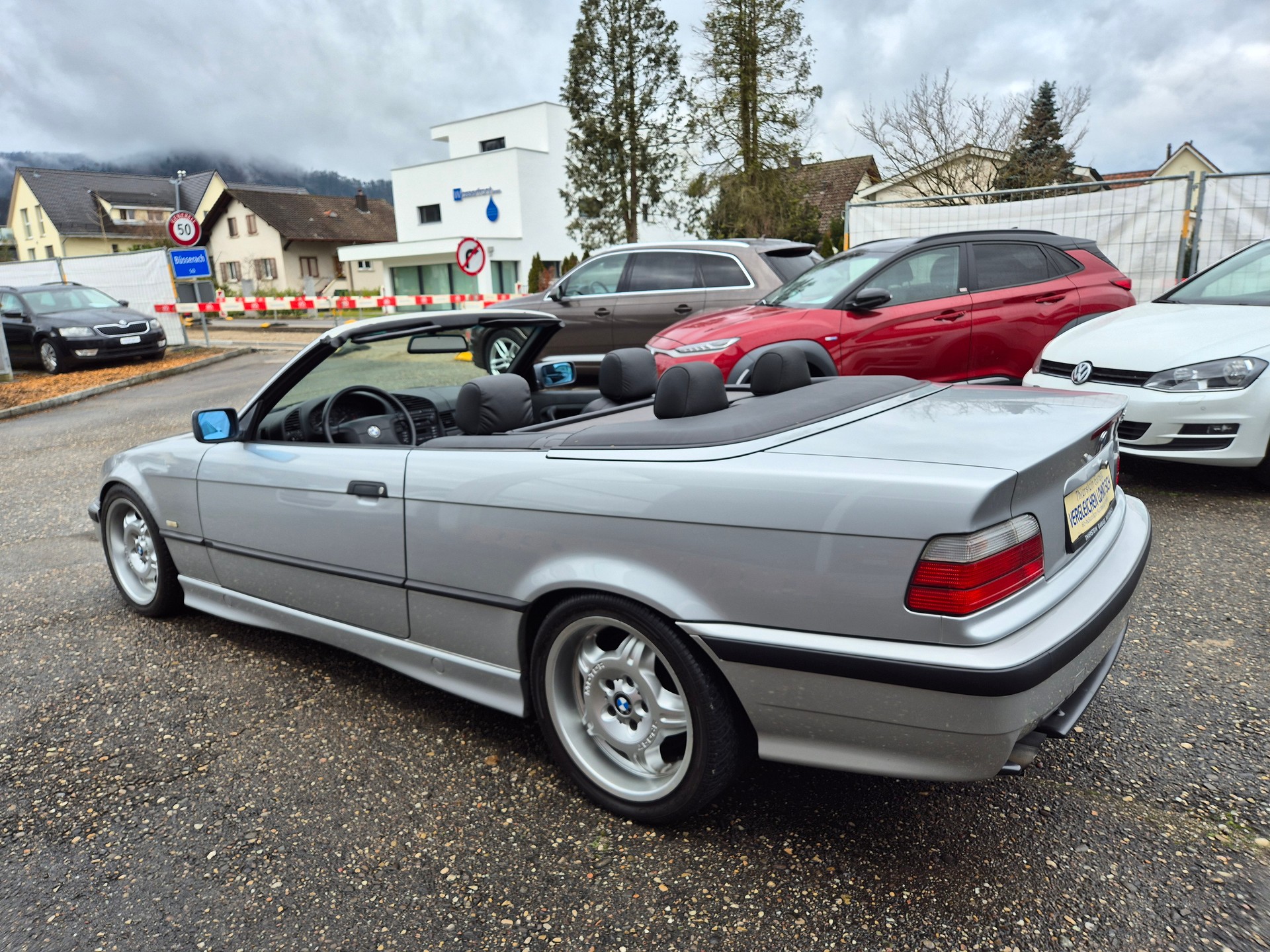 BMW 328i A Cabrio-image-6