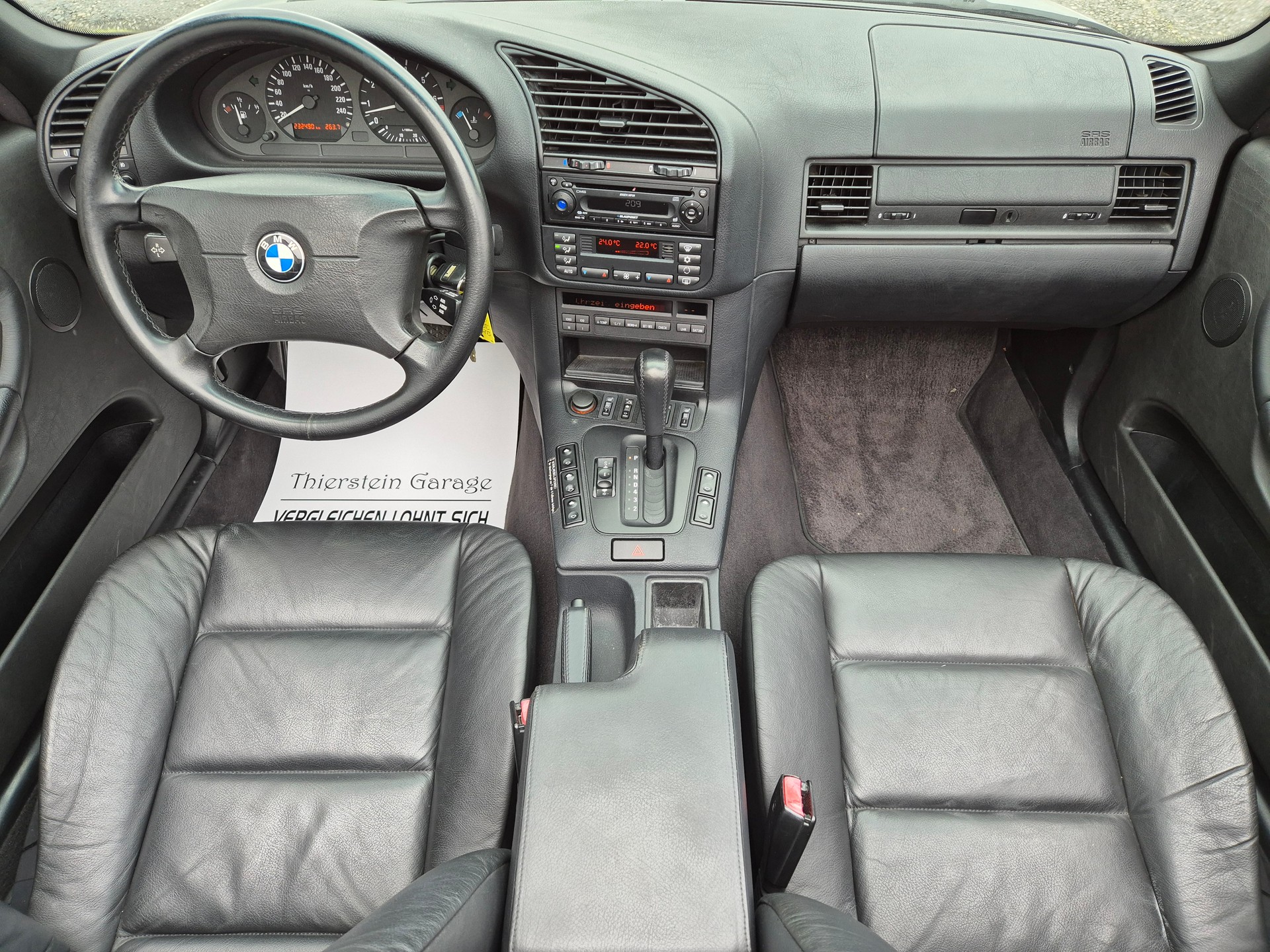 BMW 328i A Cabrio-image-18