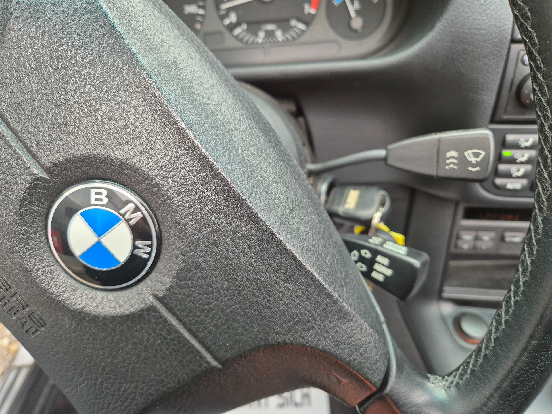 BMW 328i A Cabrio-image-21