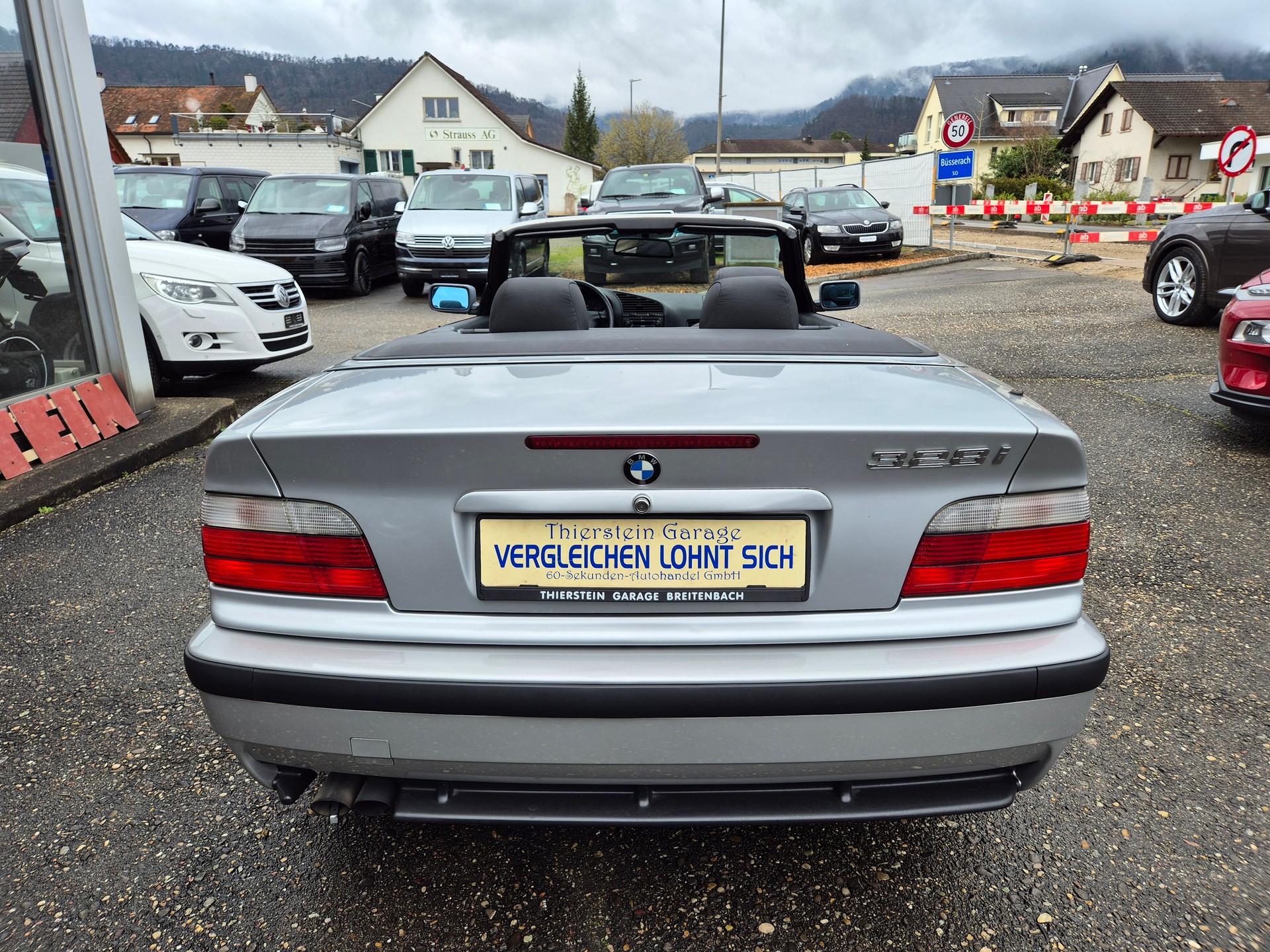 BMW 328i A Cabrio-image-8
