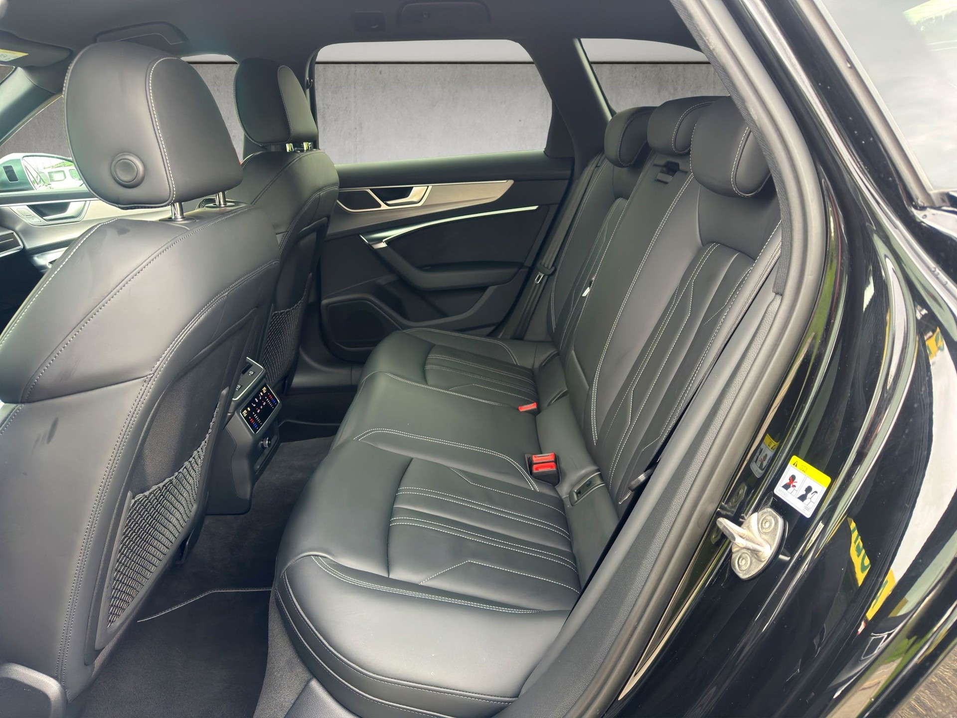 AUDI S6 Avant 3.0 TDI quattro tiptronic-image-11