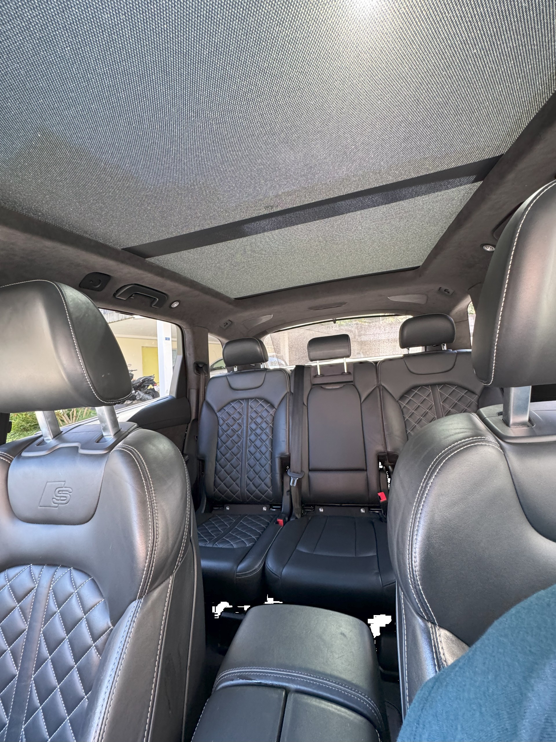 AUDI SQ7 4.0 TDI quattro tiptronic-image-15