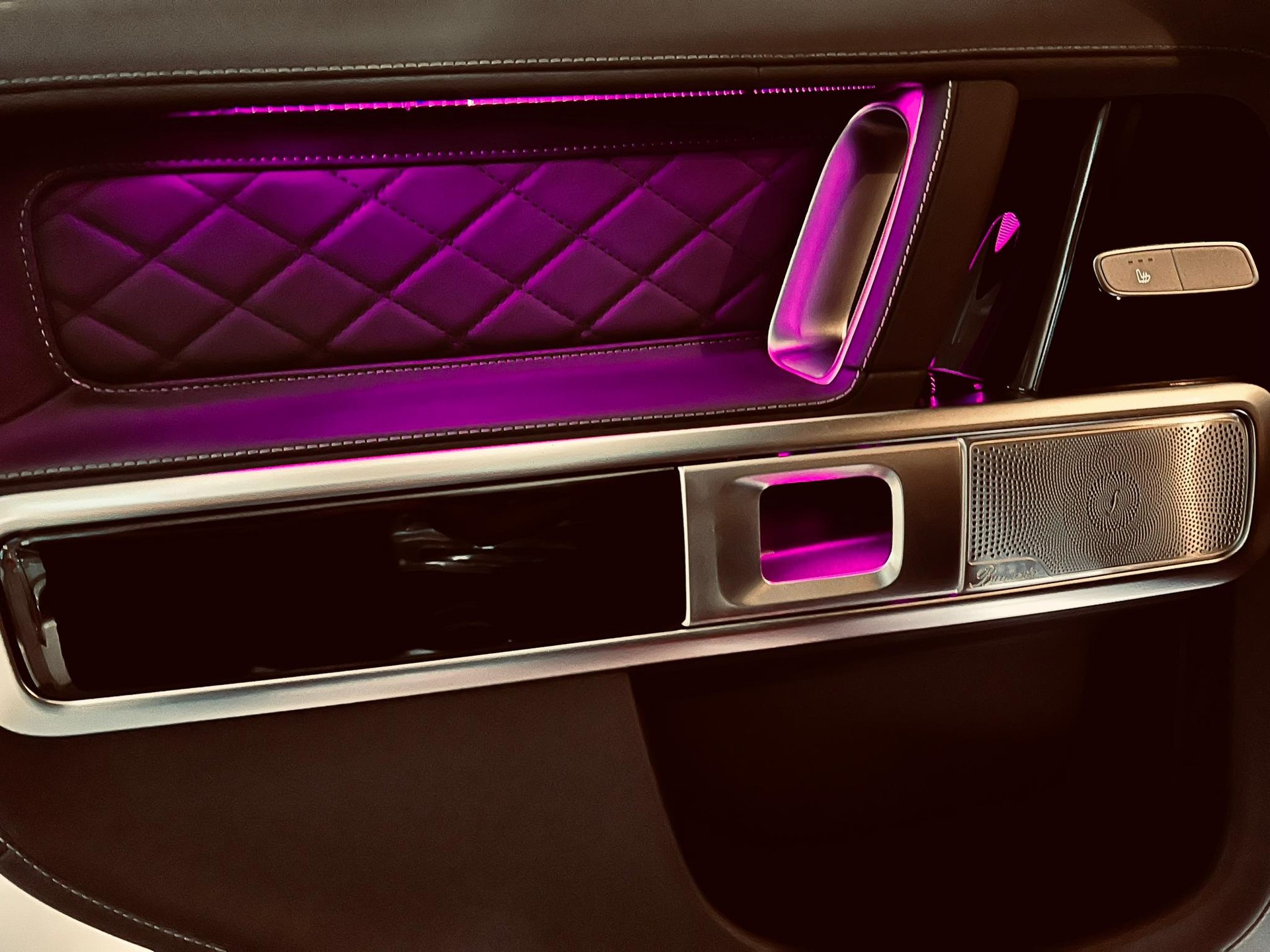 MERCEDES-BENZ G 63 AMG 4x4 Speedshift Plus G-Tronic-image-15
