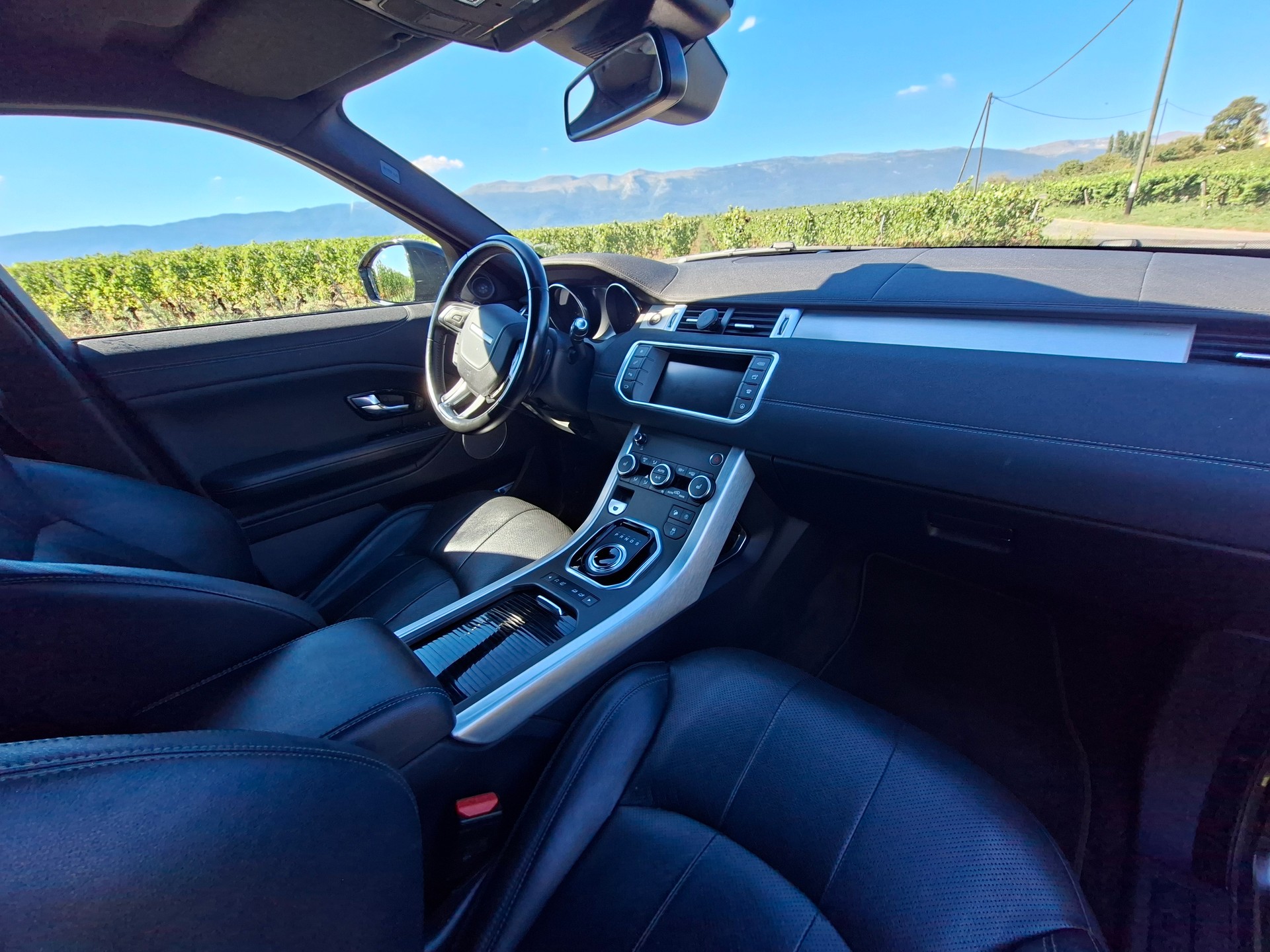 LAND ROVER Range Rover Evoque 2.0 Si4 SE Dynamic AT9-image-6