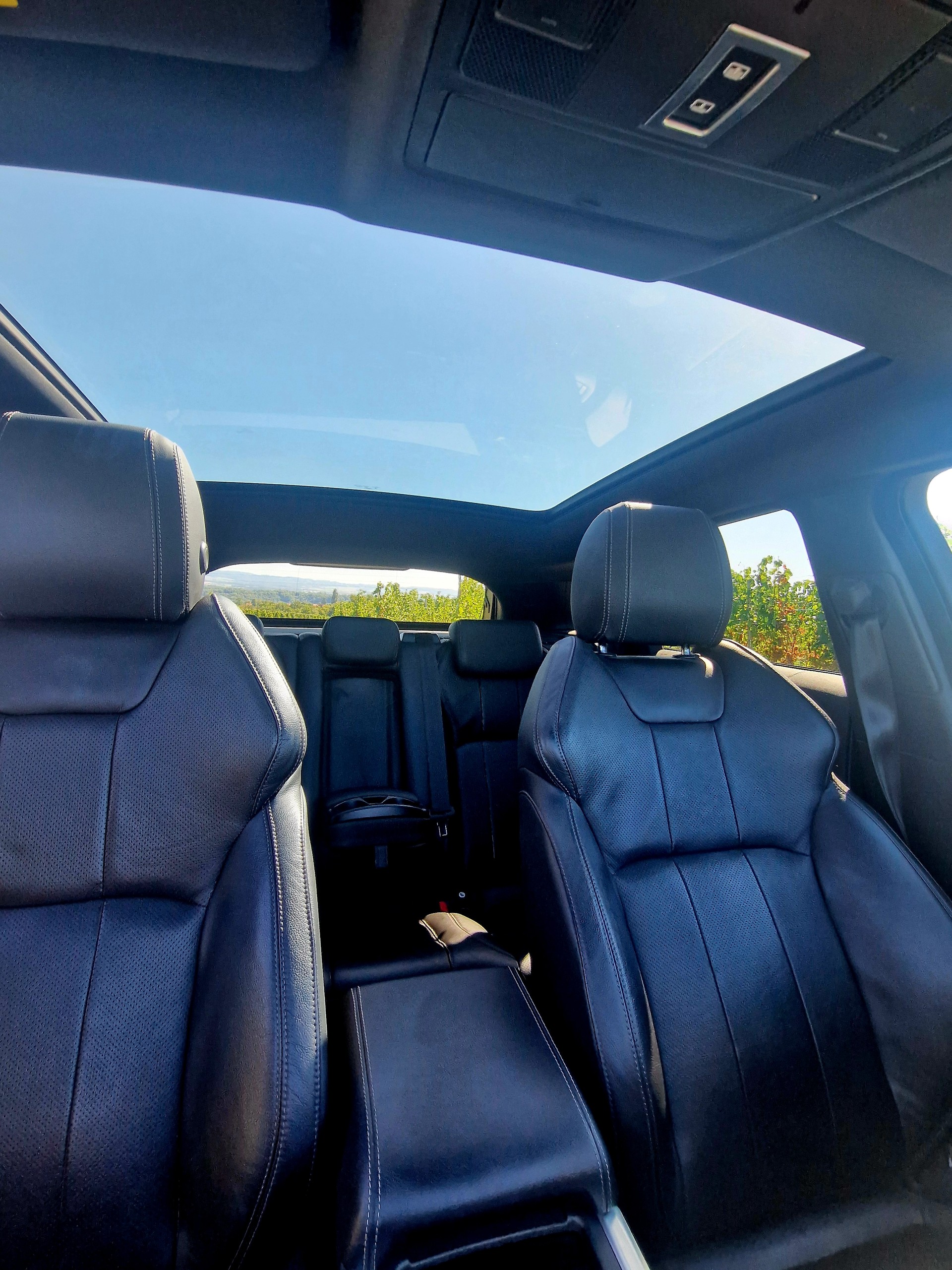 LAND ROVER Range Rover Evoque 2.0 Si4 SE Dynamic AT9-image-7