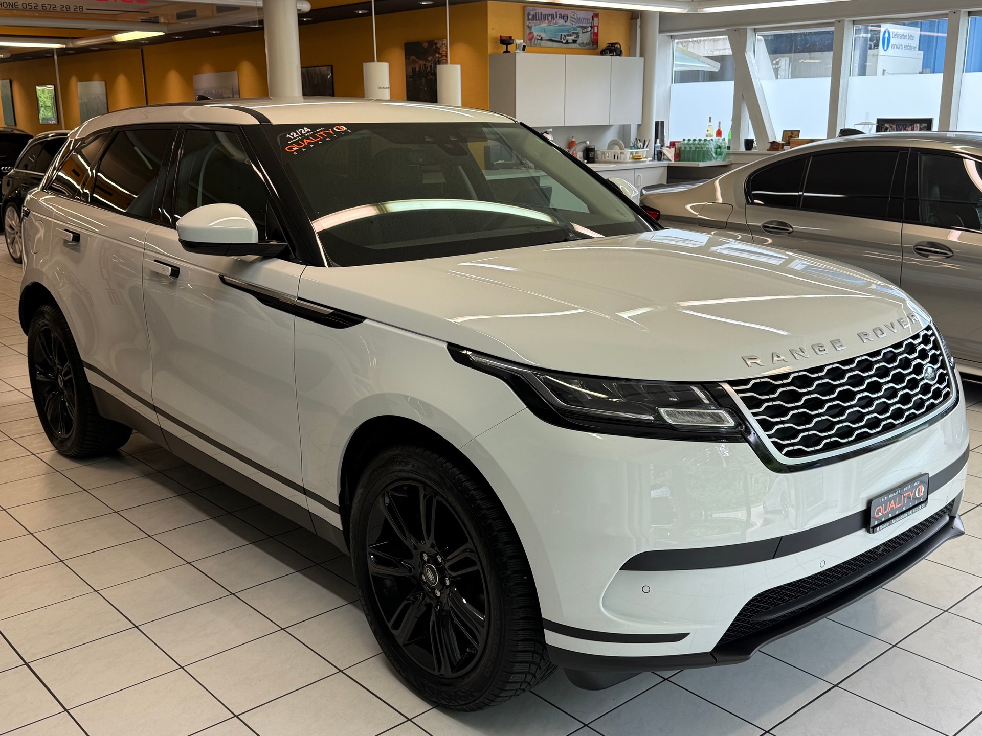 LAND ROVER RANGE ROVER VELAR-image-1