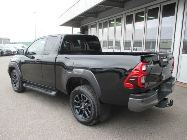 TOYOTA Hilux 2.8D-4D Invincible X- Cab 4x4 A-image-1
