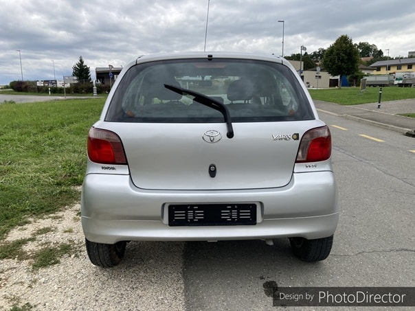 TOYOTA Yaris 1.3 Linea Sol-image-13
