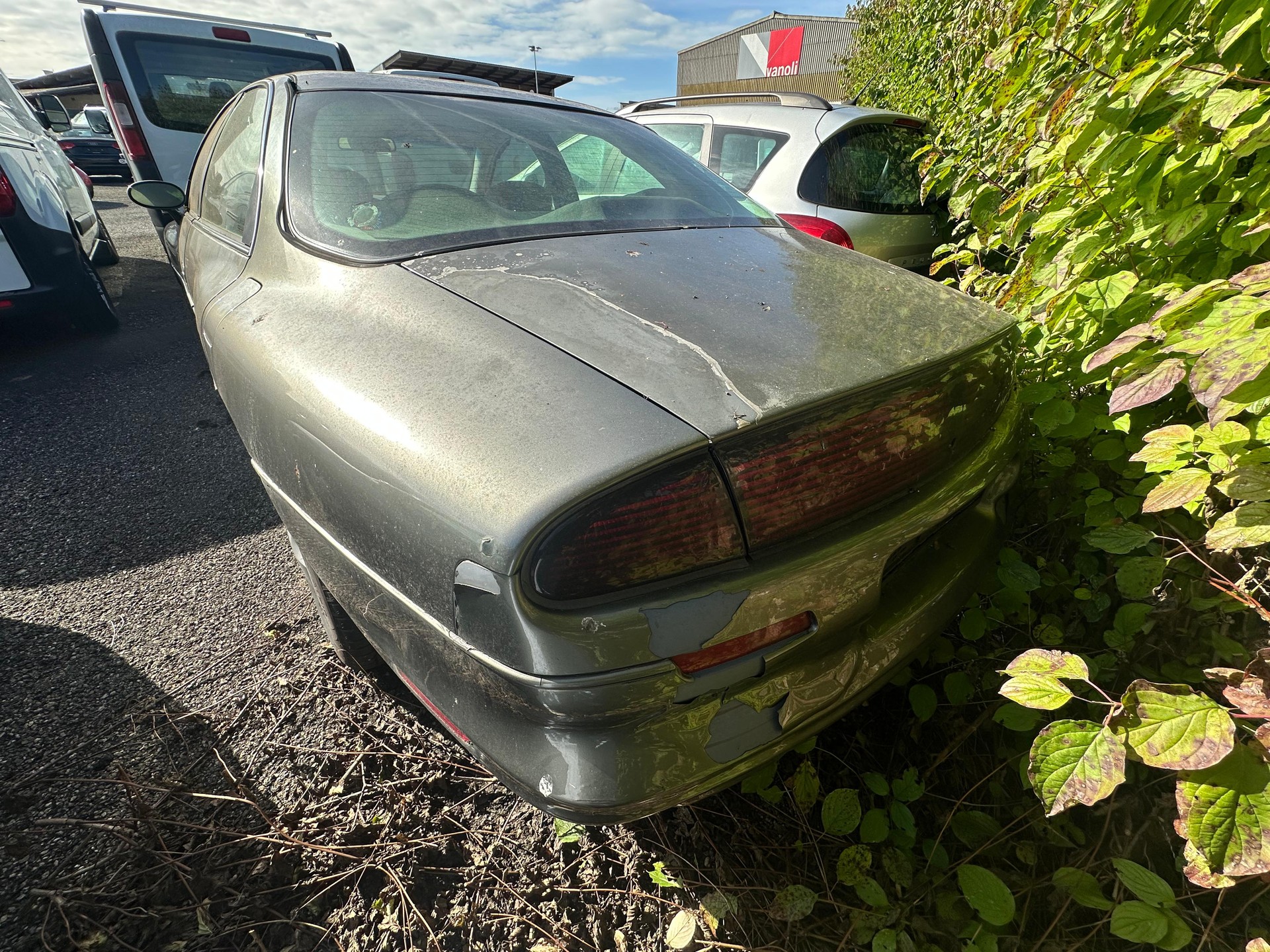 OLDSMOBILE Aurora-image-3