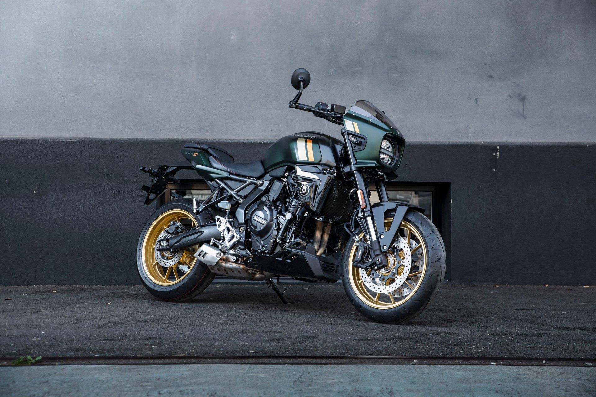SUZUKI TT-showroom-element-1