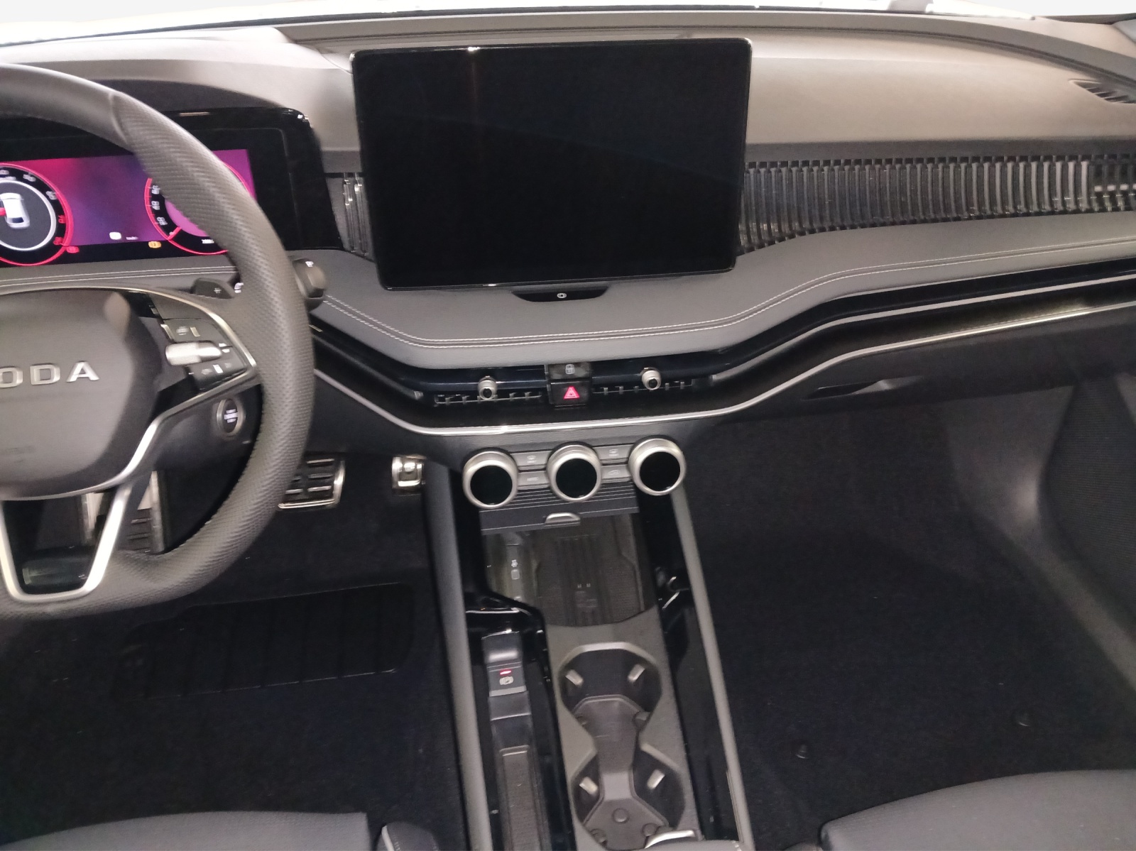 SKODA Superb Combi 2.0 TSI Sportline 4x4 DSG-image-10