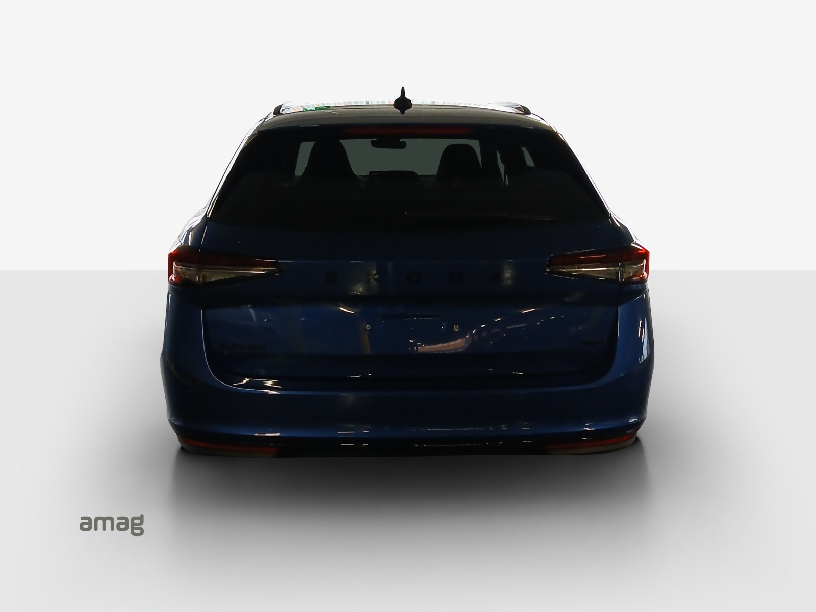 SKODA Superb Combi 2.0 TSI Sportline 4x4 DSG-image-3